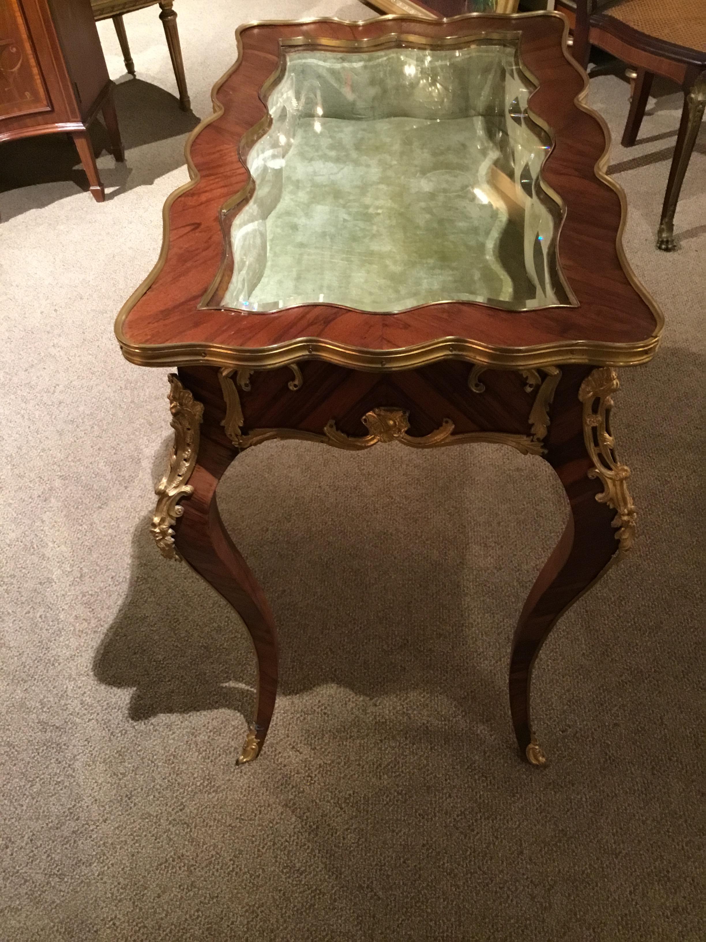 French Louis XV Table Top Vitrine, Beveled Glass Top, Kingwood with Gilt Bronze 2