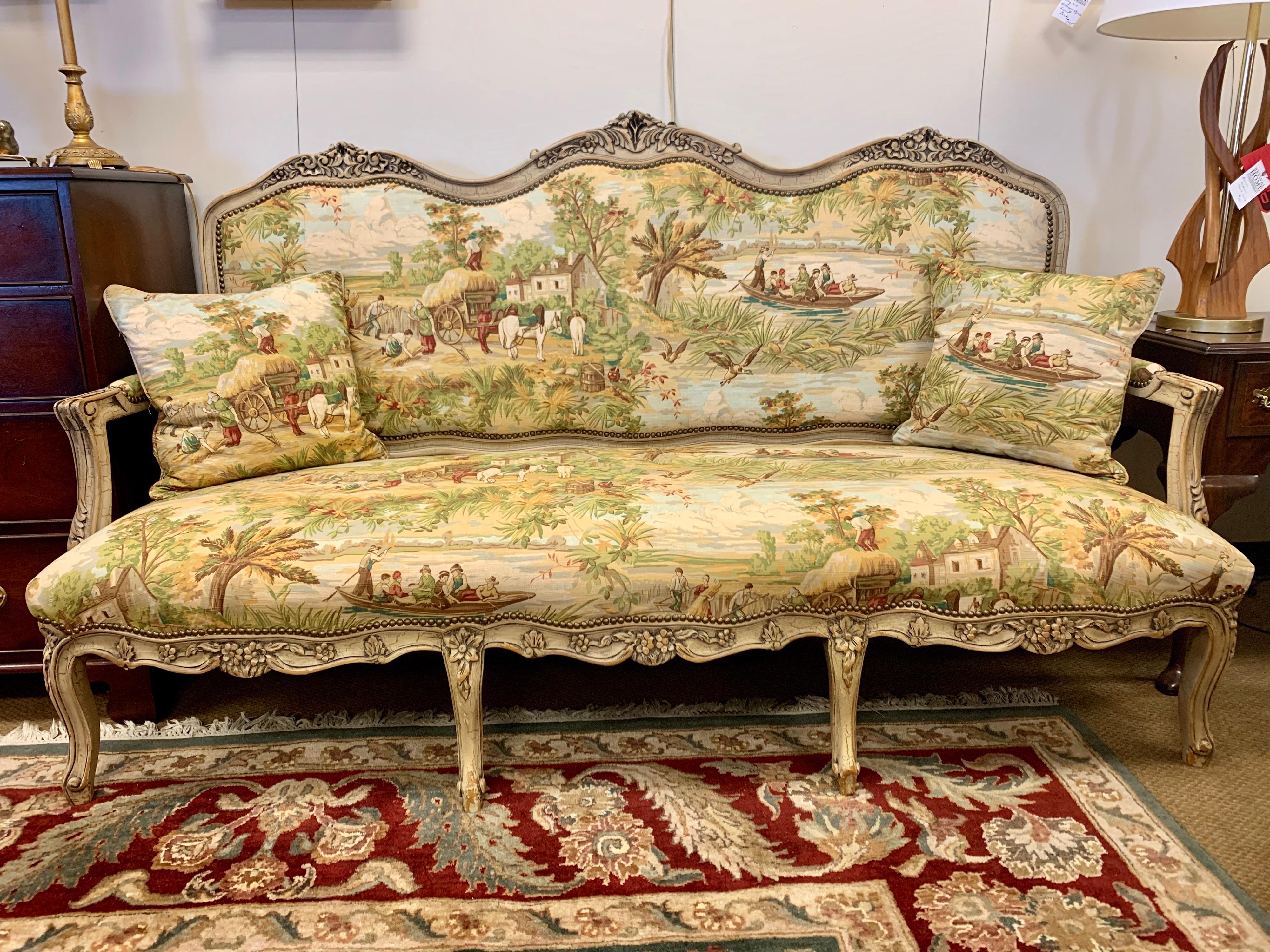 French Louis XV Tapestry Settee Sofa In Good Condition In West Hartford, CT