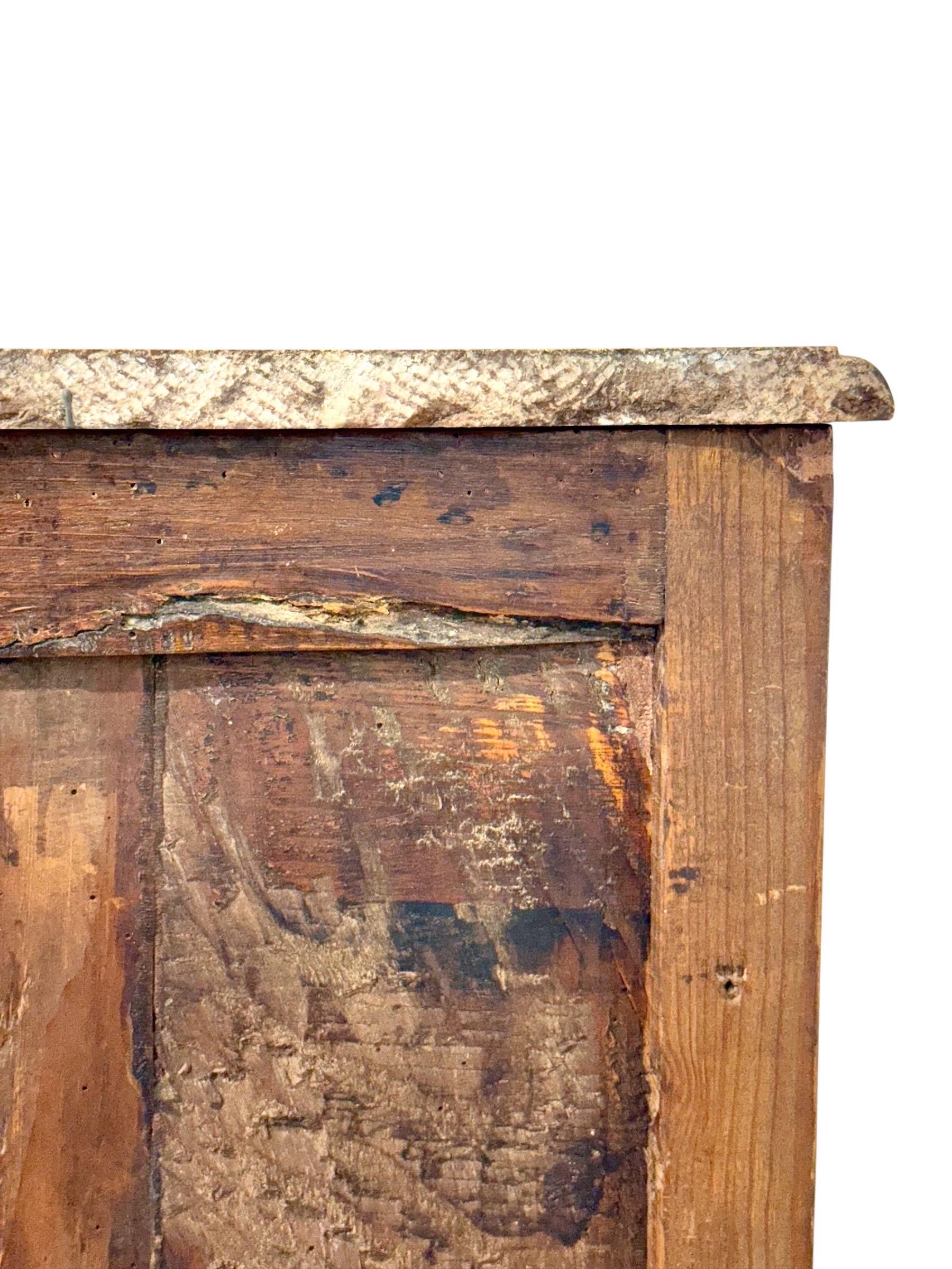 Commode sauteuse francese con piano in marmo di transizione Luigi XV, fine del XVIII secolo in vendita 7