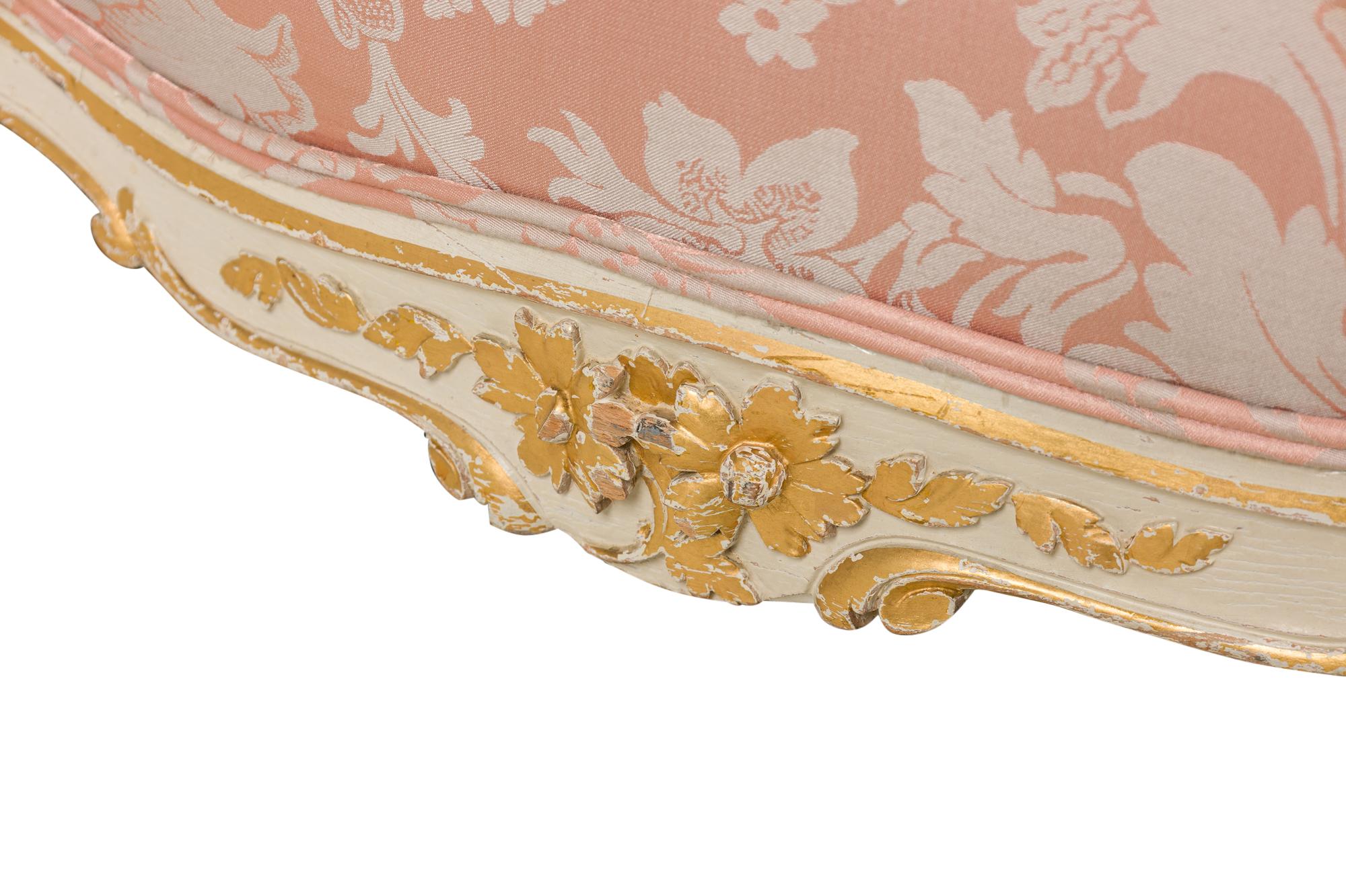 French Louis XV Upholstered Settee en venta 6