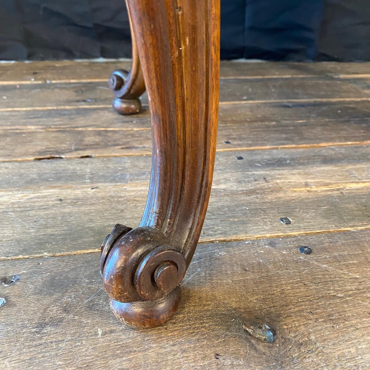French Louis XV Walnut Bench or Ottoman with Exquisite Carving For Sale 7