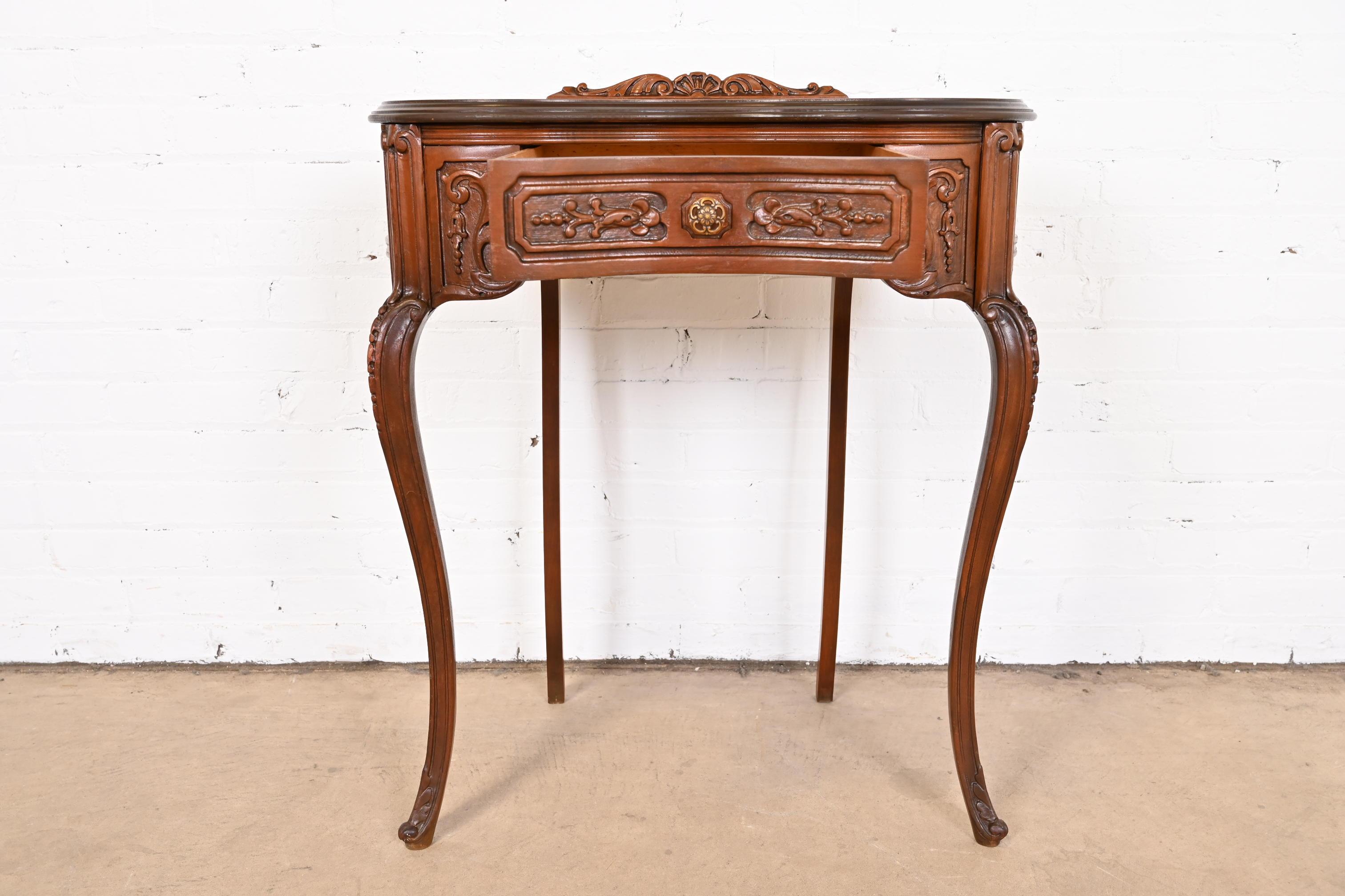 French Louis XV Walnut Kidney Shaped Vanity or Ladies Writing Desk With Chair 4