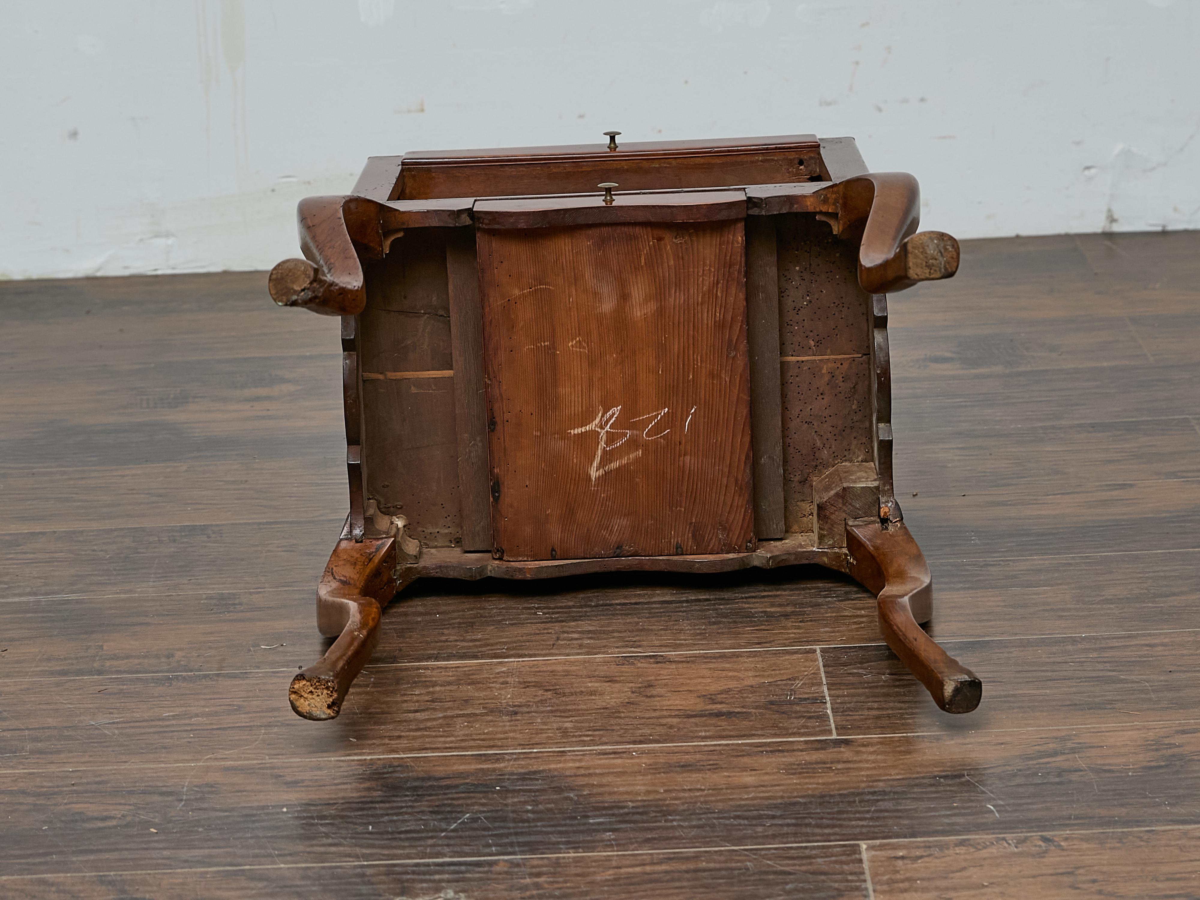 French Louis XV Walnut Nightstand with Tray Top and Hoof Feet, 19th Century For Sale 6