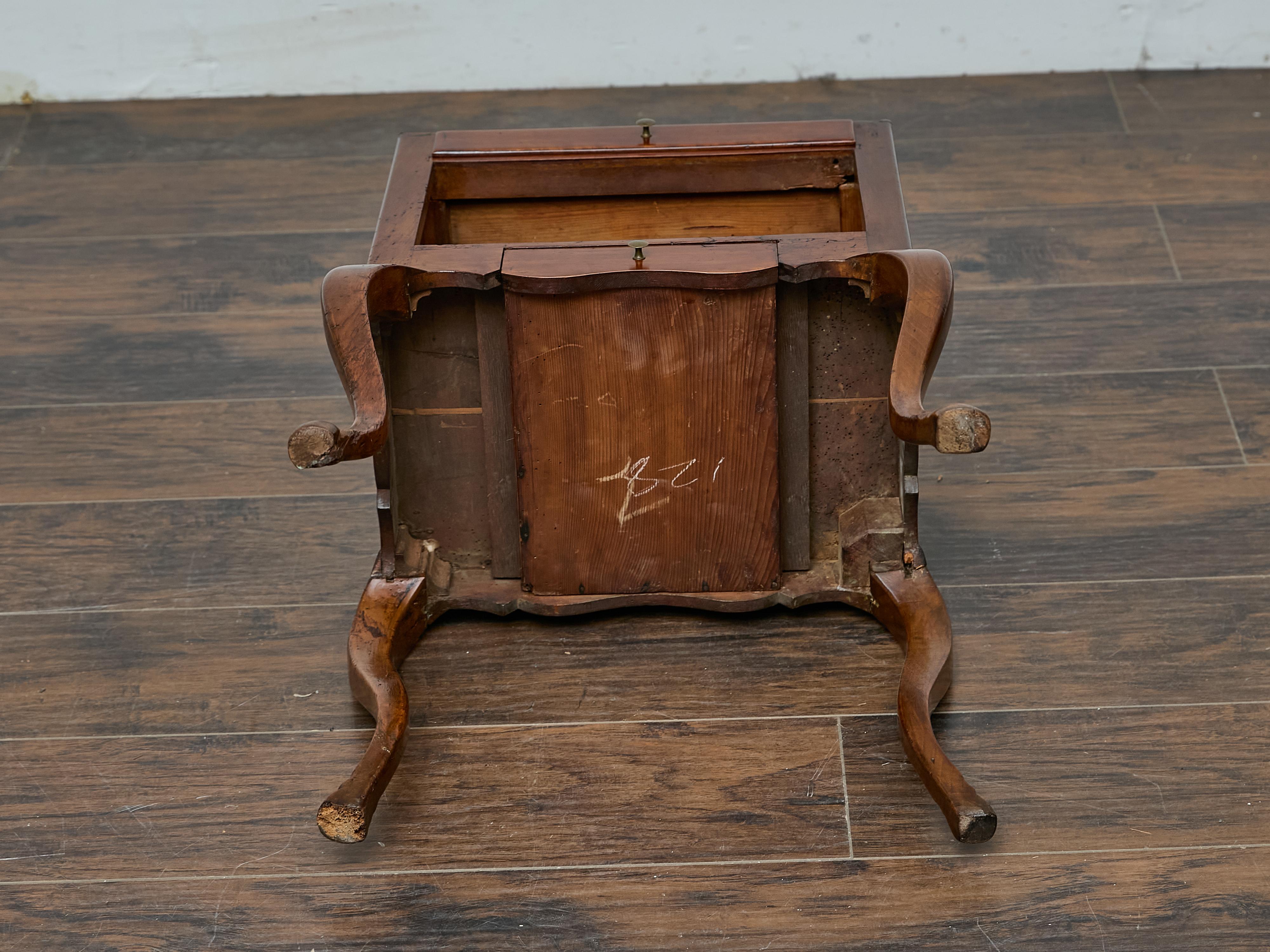 French Louis XV Walnut Nightstand with Tray Top and Hoof Feet, 19th Century For Sale 7