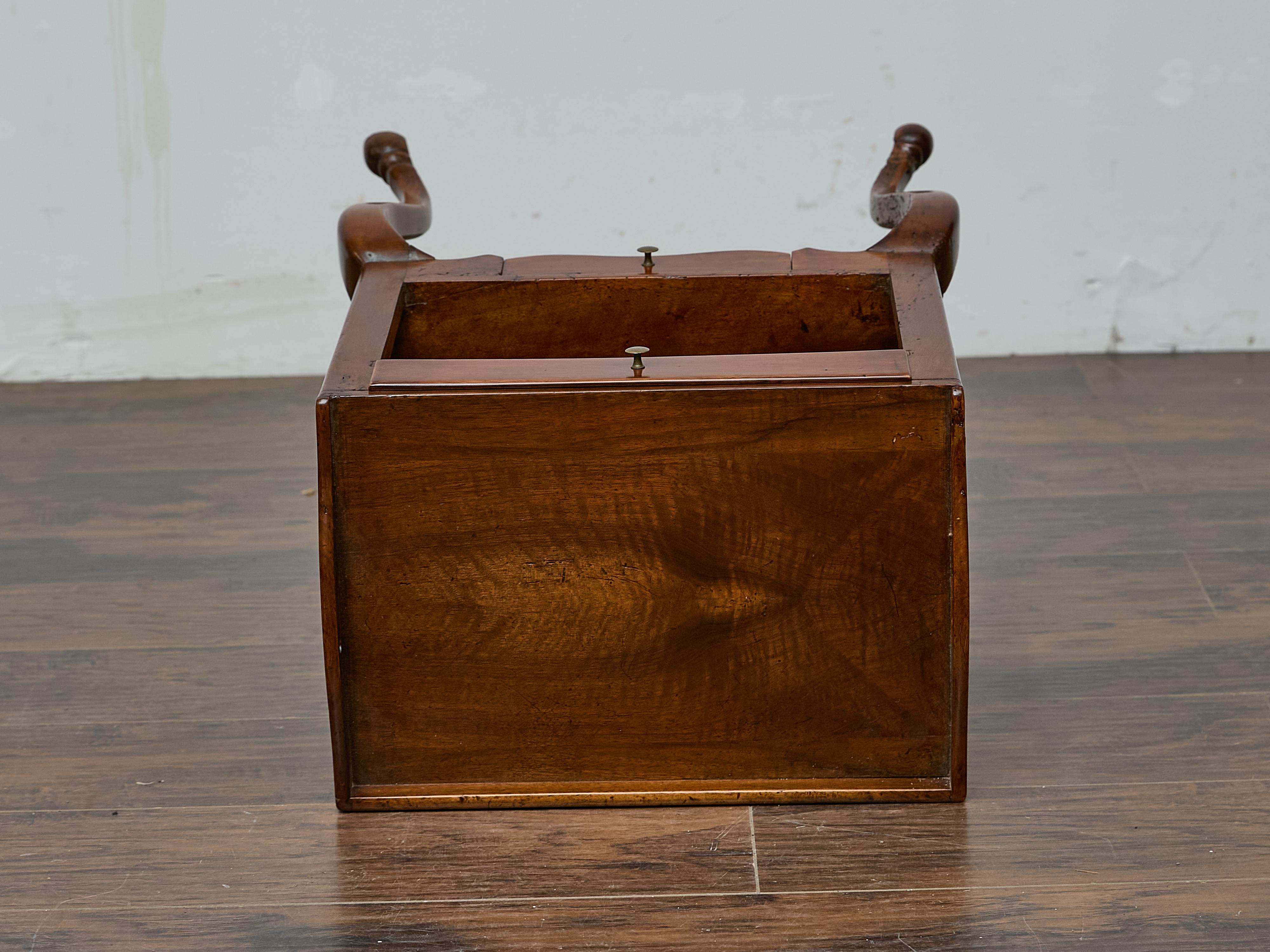 French Louis XV Walnut Nightstand with Tray Top and Hoof Feet, 19th Century For Sale 8
