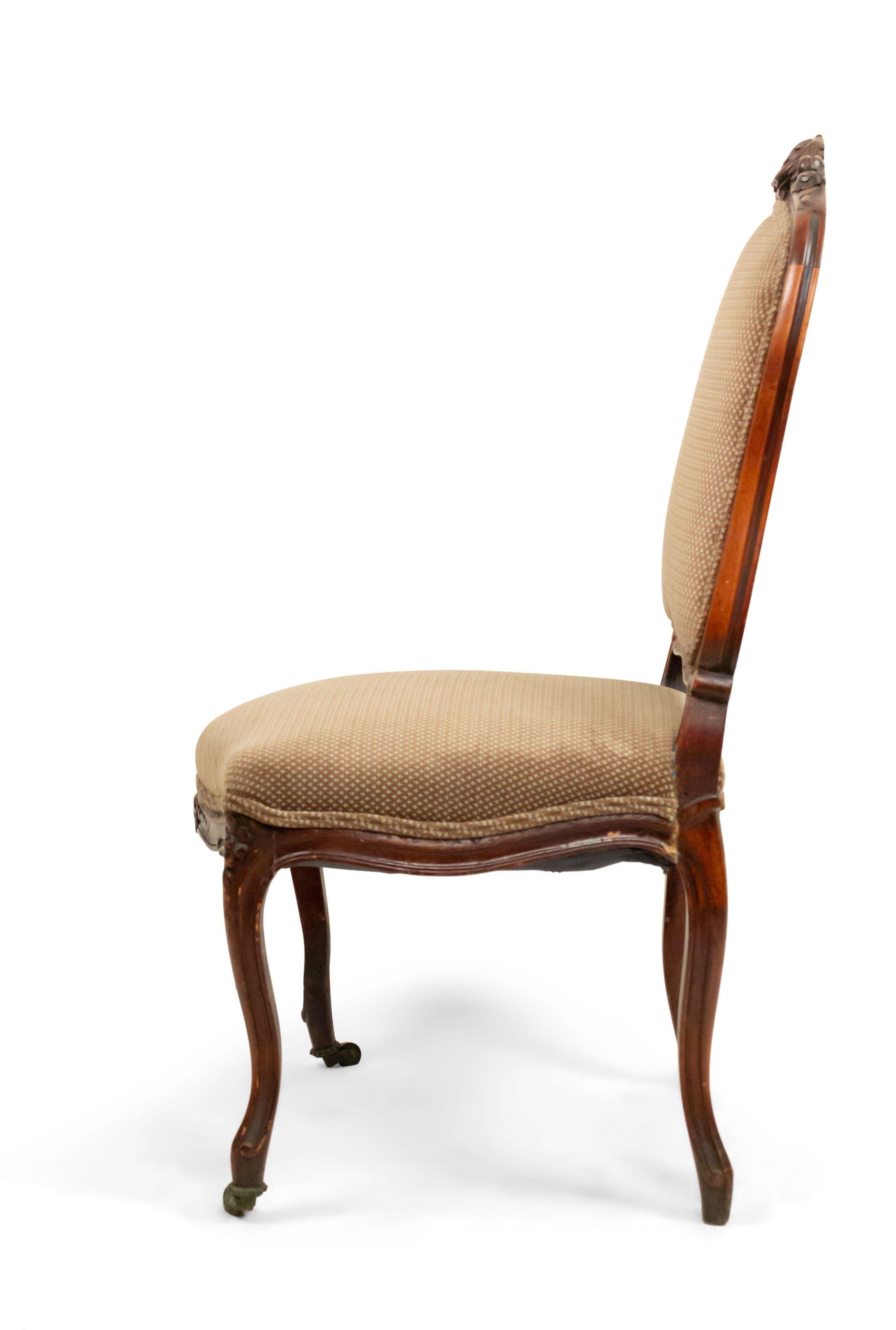 French Louis XV Walnut Side Chairs In Good Condition For Sale In New York, NY