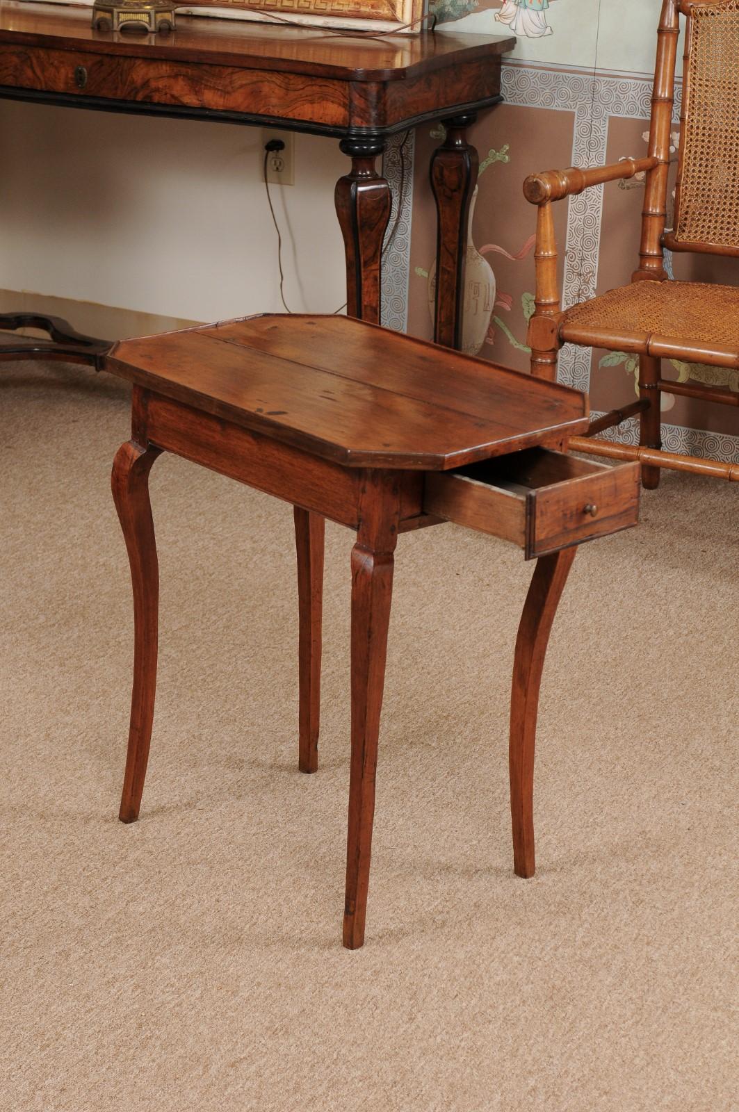 French Louis XV Walnut Side Table, Mid-18th Century 2