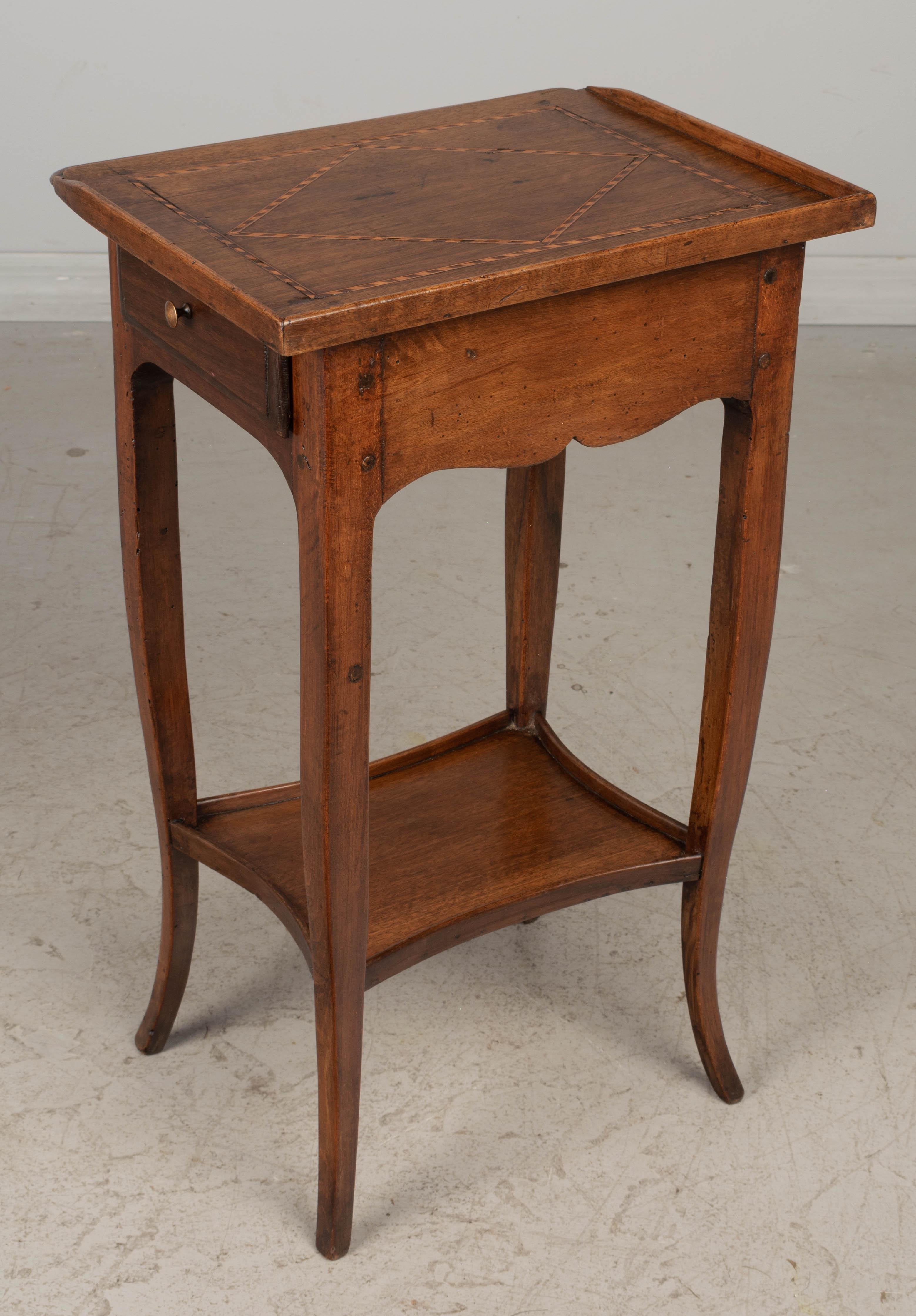 French Louis XV Walnut Side Table or Small Writing Table In Good Condition In Winter Park, FL