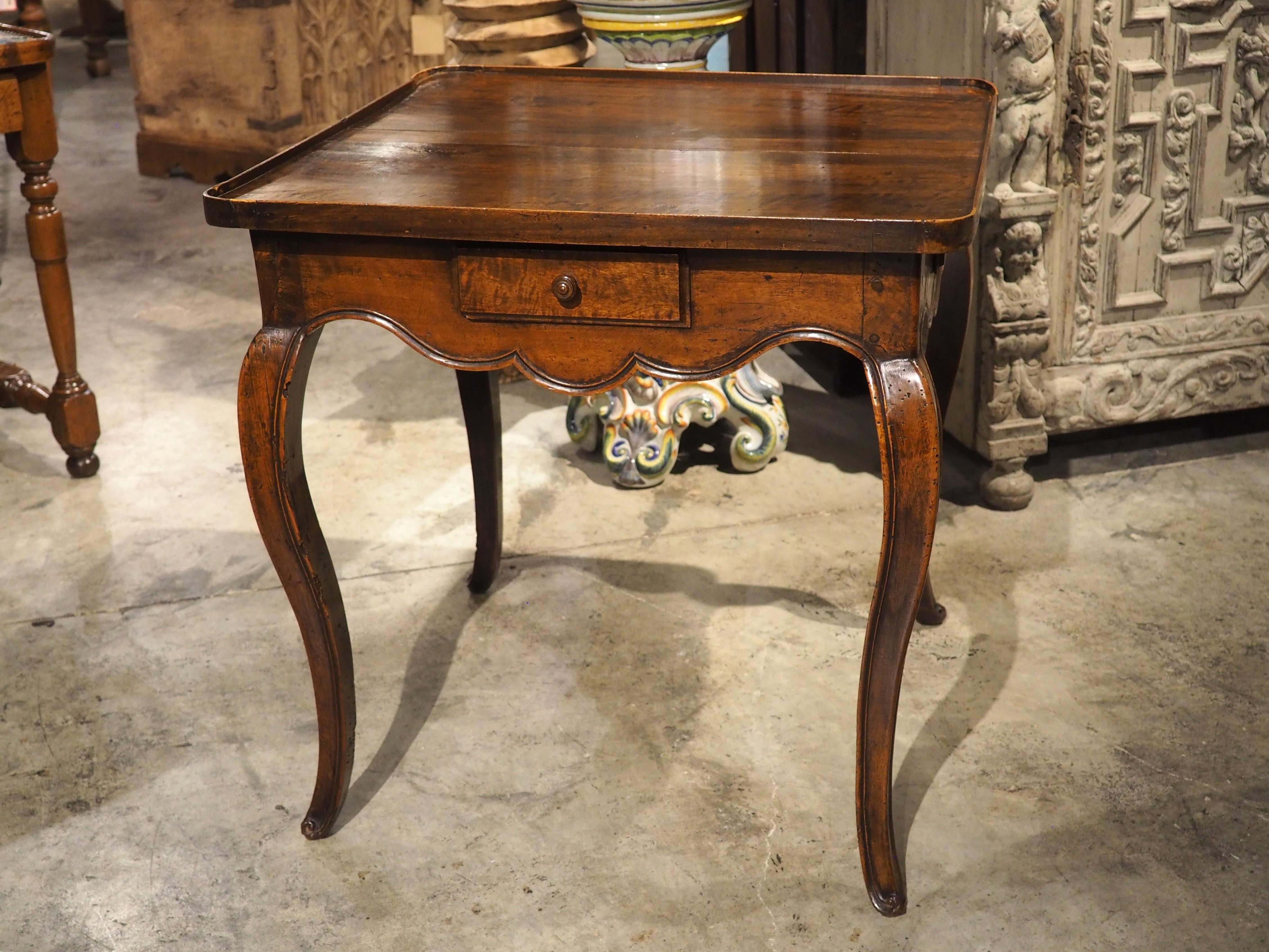 French Louis XV Walnut Wood Table A Jeux Game or Side Table, Circa 1750 6