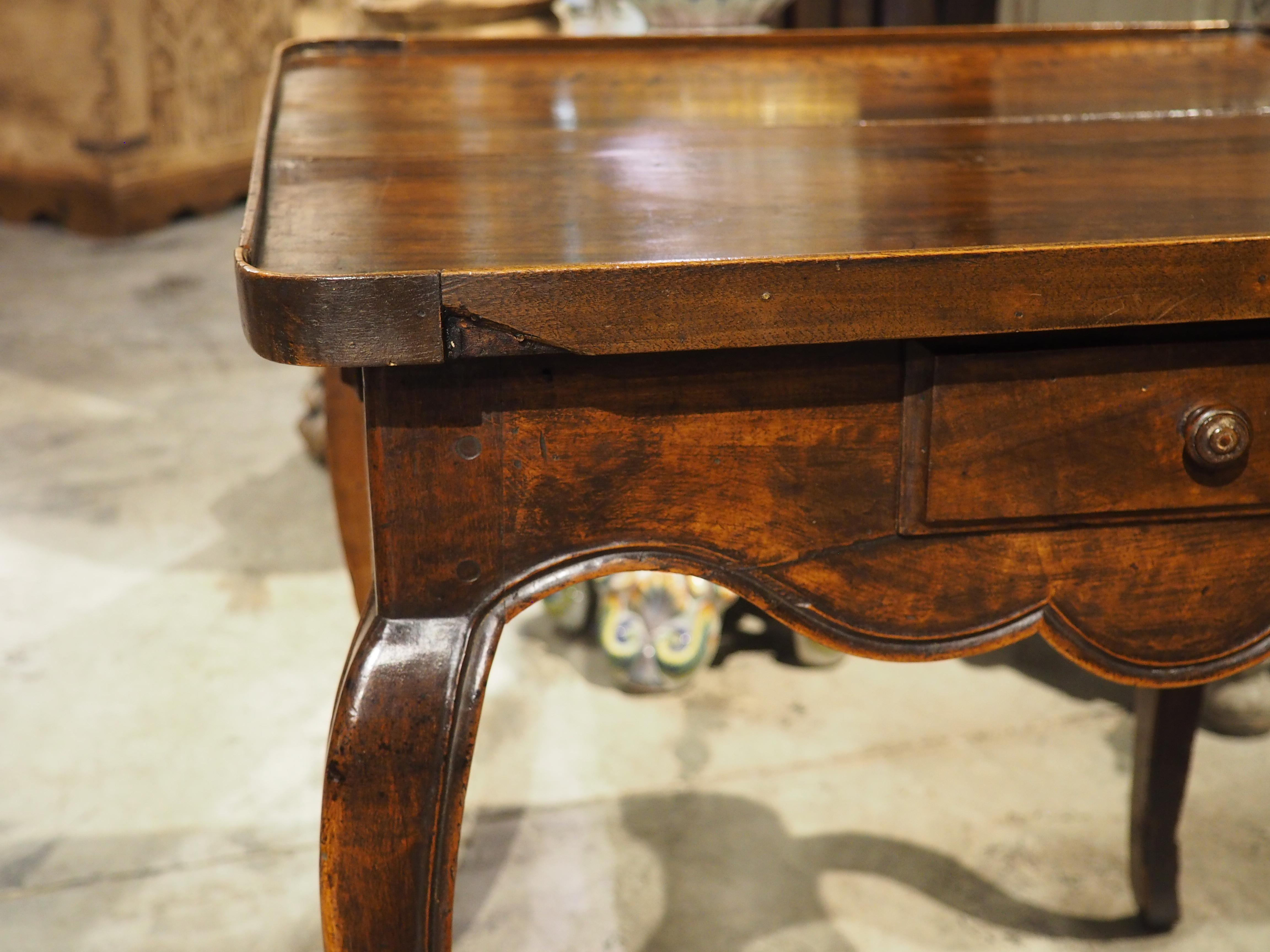 French Louis XV Walnut Wood Table A Jeux Game or Side Table, Circa 1750 11