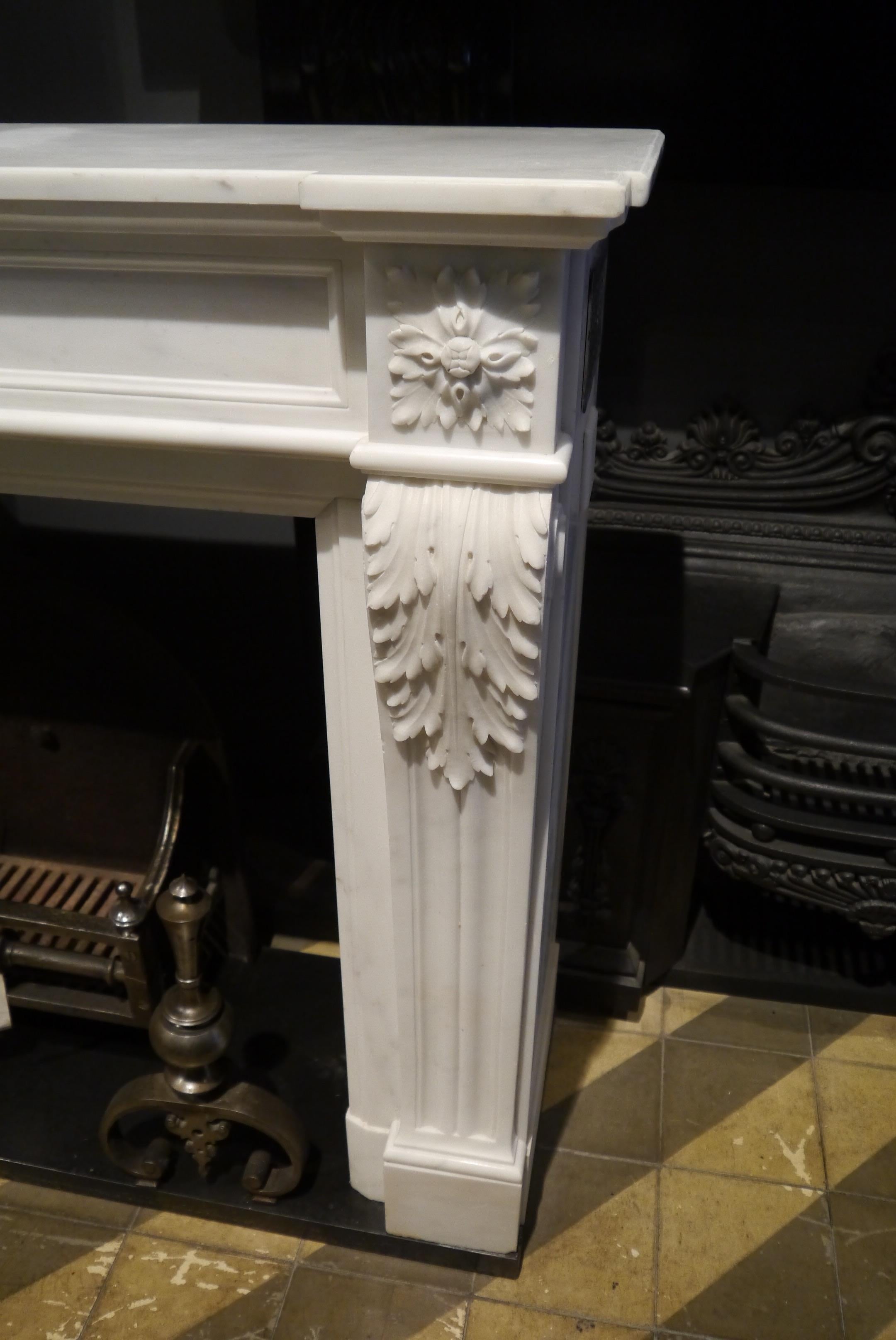 French Louis Xv1 Marble Mantelpiece For Sale 1