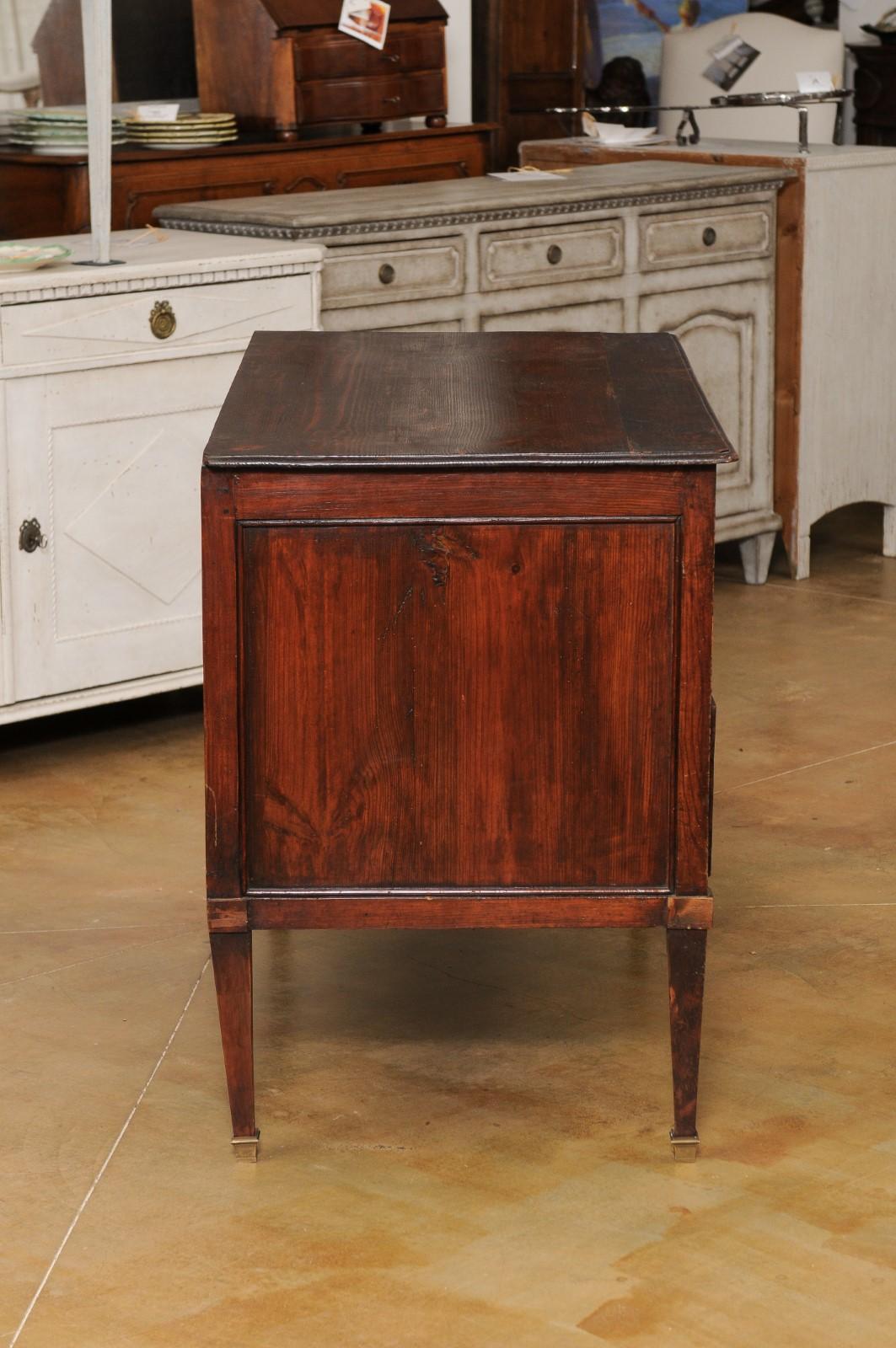 French Louis XVI 1790s Two-Drawer Sauteuse Commode with Tapered Legs For Sale 2