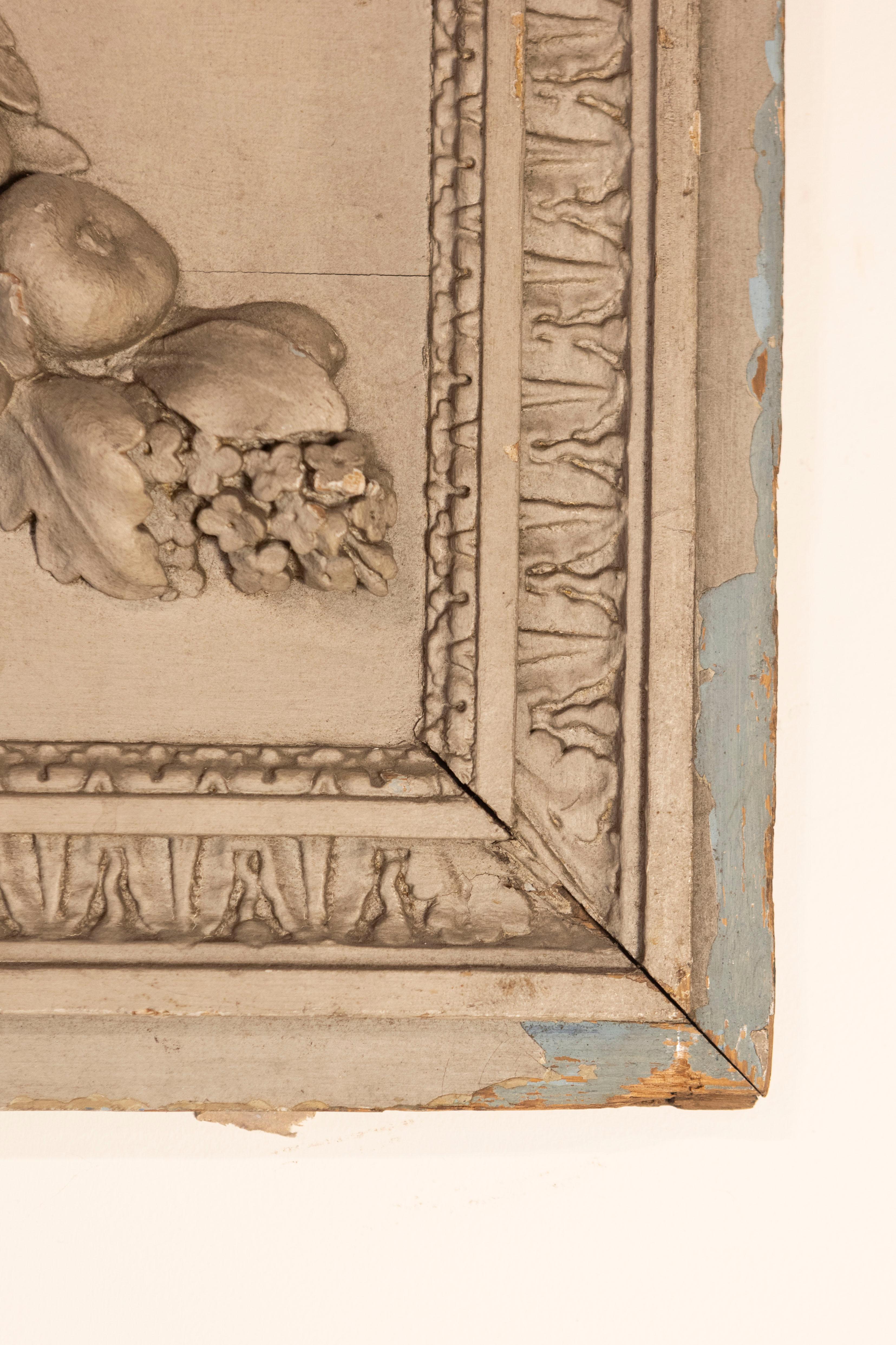 Pannello Boiserie francese Luigi XVI del XVIII secolo dipinto e intagliato a mano in legno In condizioni buone in vendita a Atlanta, GA