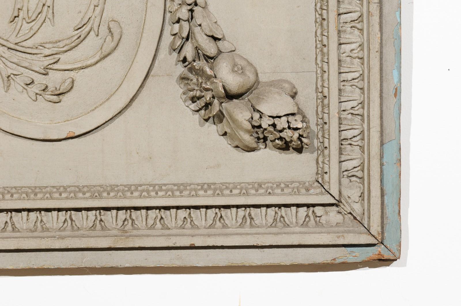Bois Panneau de boiserie français Louis XVI du 18ème siècle en bois peint et sculpté à la main en vente