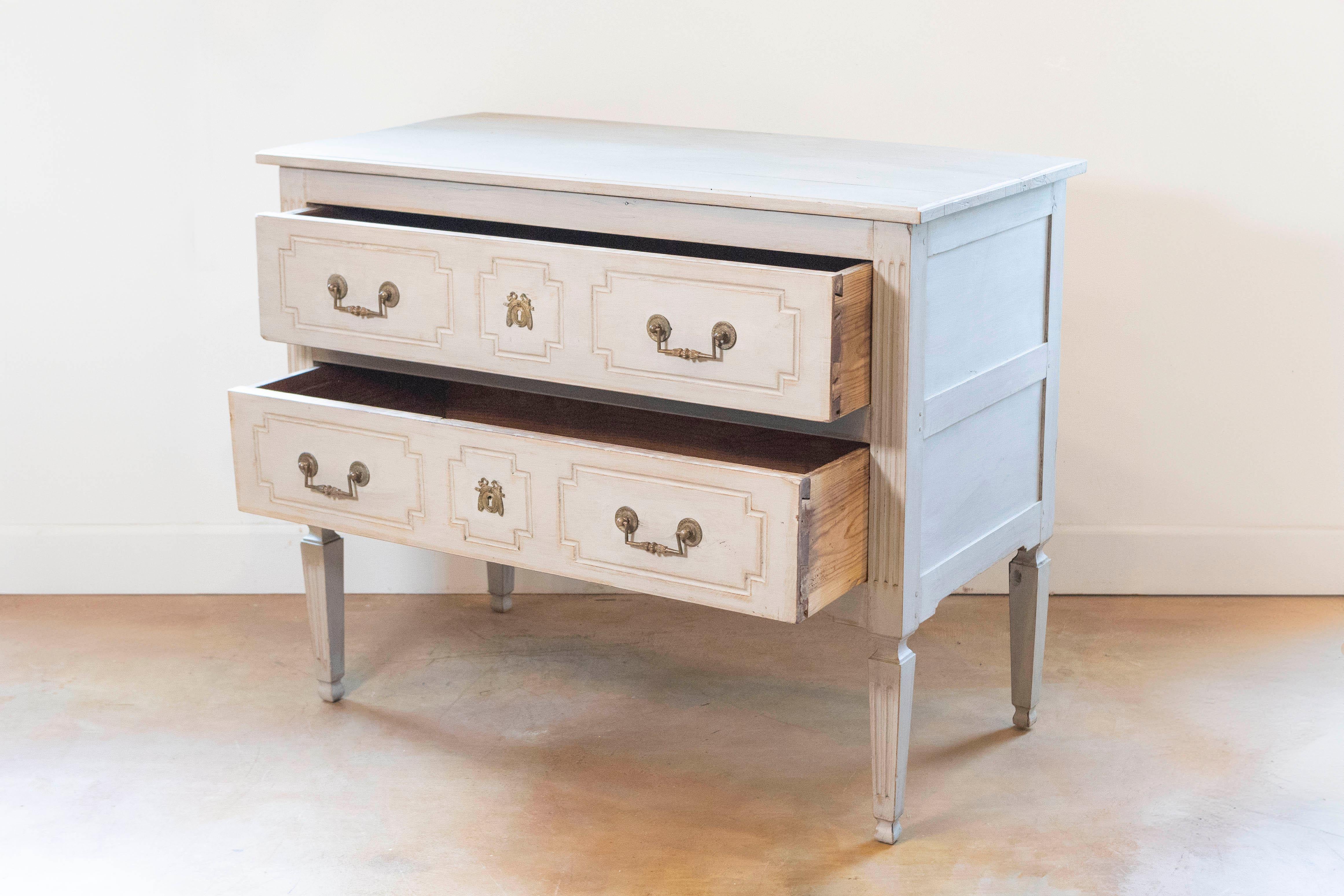French Louis XVI 18th Century Painted Two-Drawer Commode with Fluted Accents For Sale 1