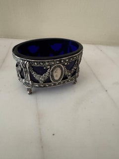 Französischer Louis XVI Salzstreuer aus Silbermetall und blauem Kobaltglas aus dem 18.