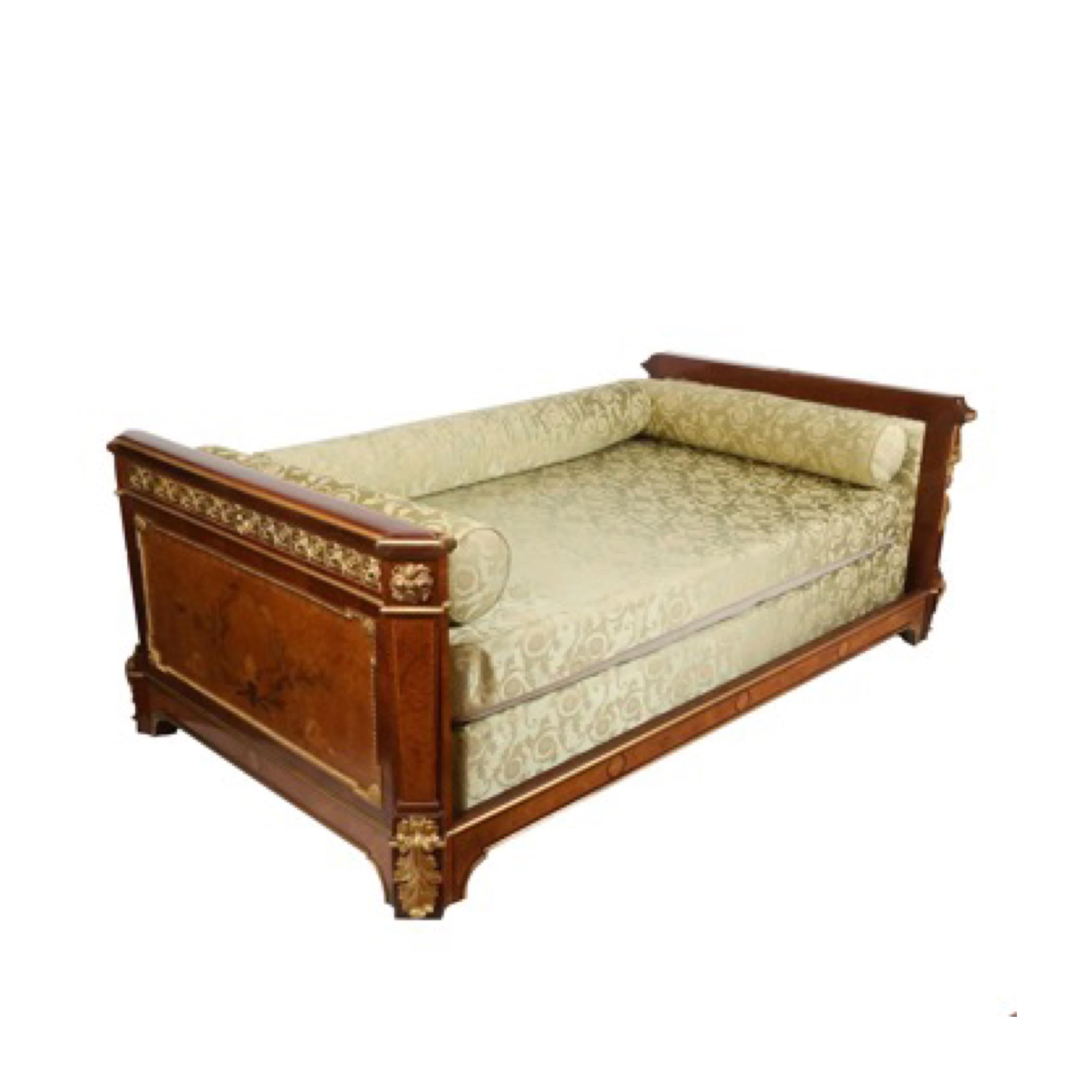 Französisch Louis XVI 19. Jahrhundert vergoldete Bronze und Intarsien Twin Daybed im Zustand „Gut“ im Angebot in Los Angeles, CA