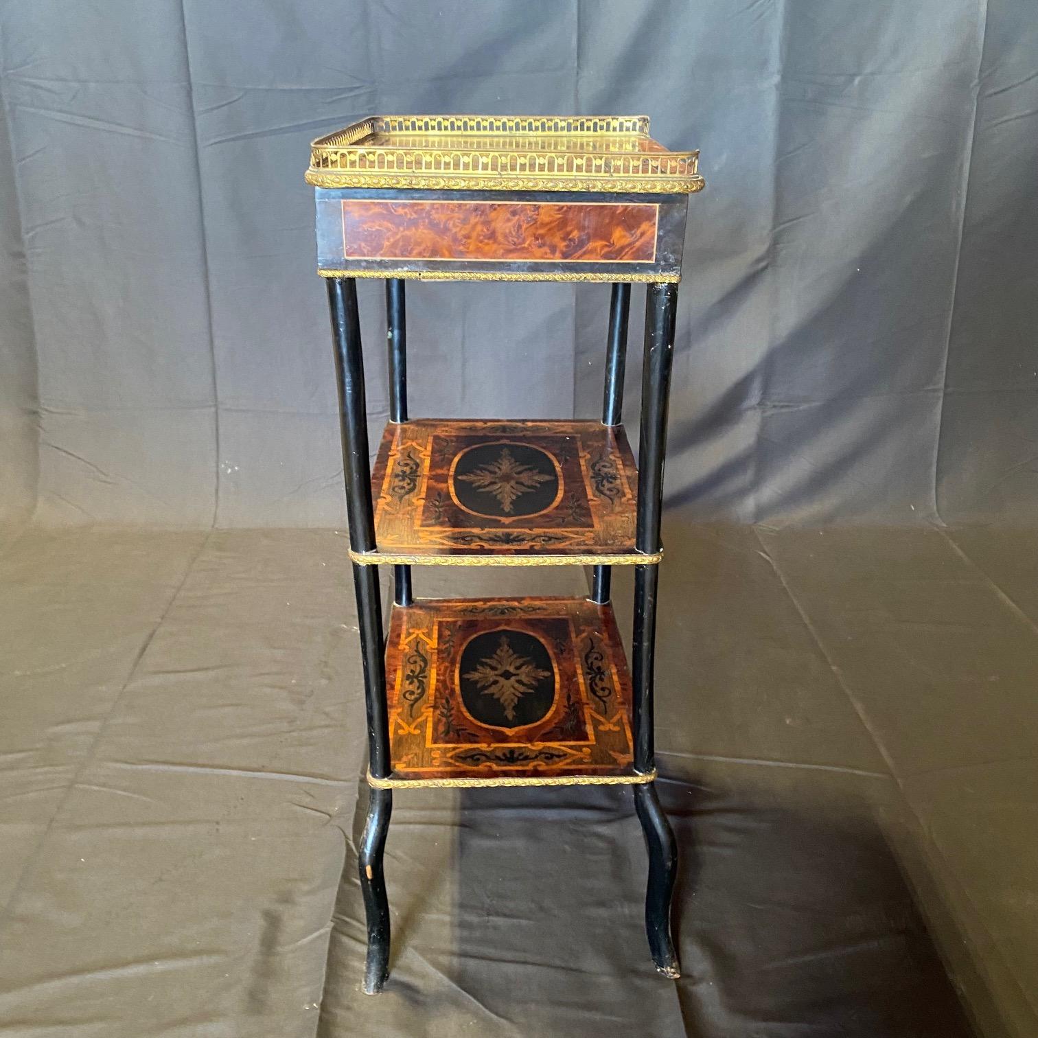 French Louis XVI 3 Tier Marquetry Inlaid Etagere Side Table In Good Condition For Sale In Hopewell, NJ
