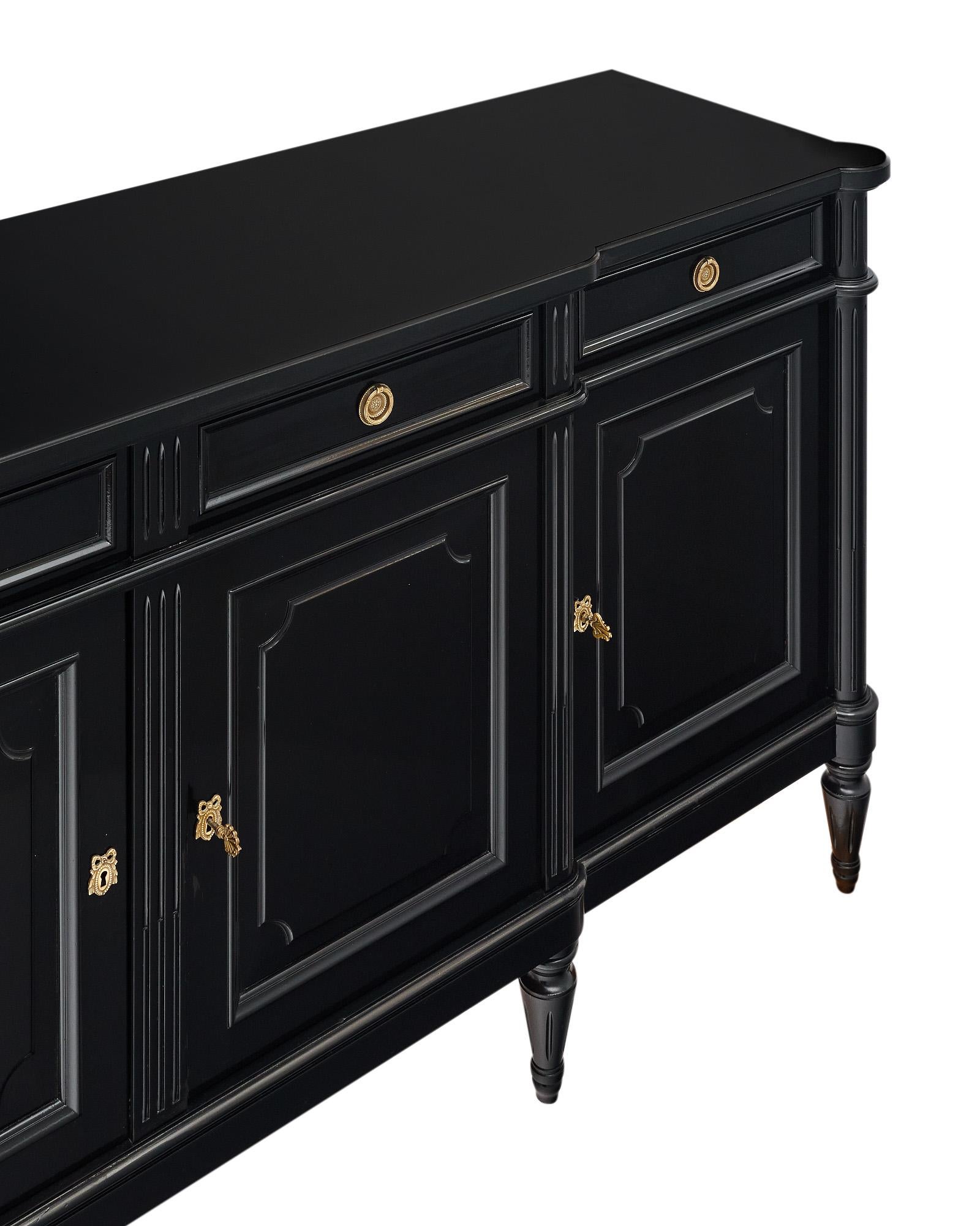 Ébénisé Buffet français ancien Louis XVI en bois d'ébène en vente