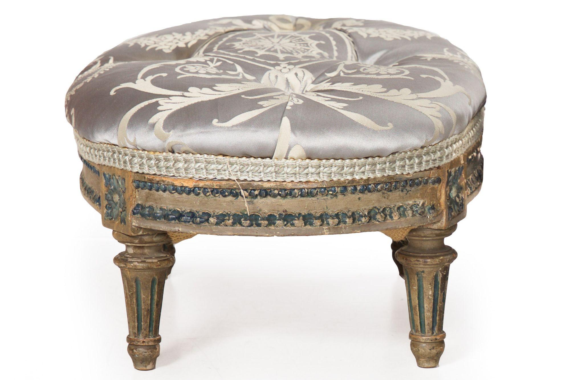 French Louis XVI Antique Footstool, 18th Century In Good Condition For Sale In Shippensburg, PA