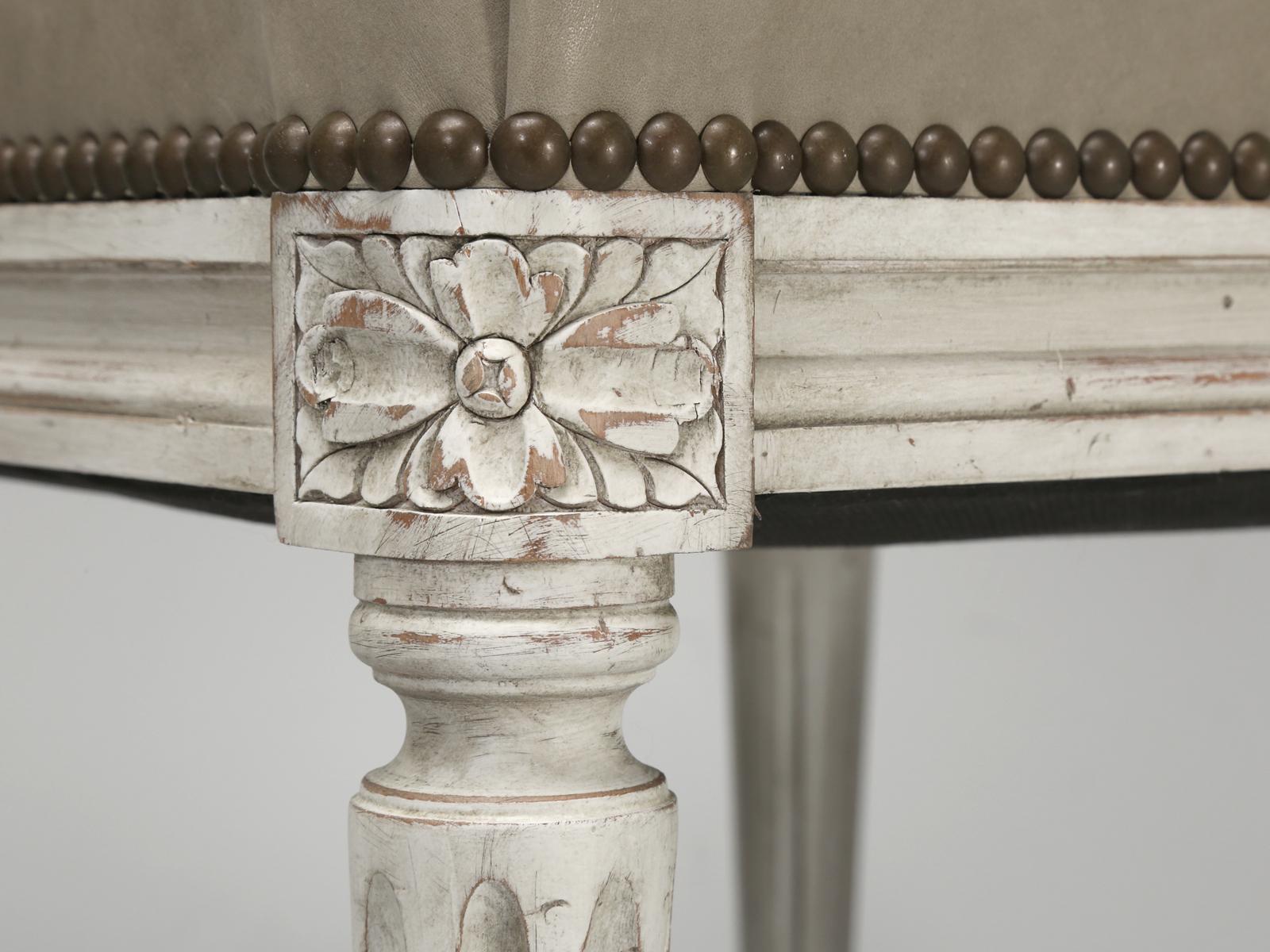 French Louis XVI Armchairs Hand-Made in France Finishing, Upholstery in Chicago For Sale 2