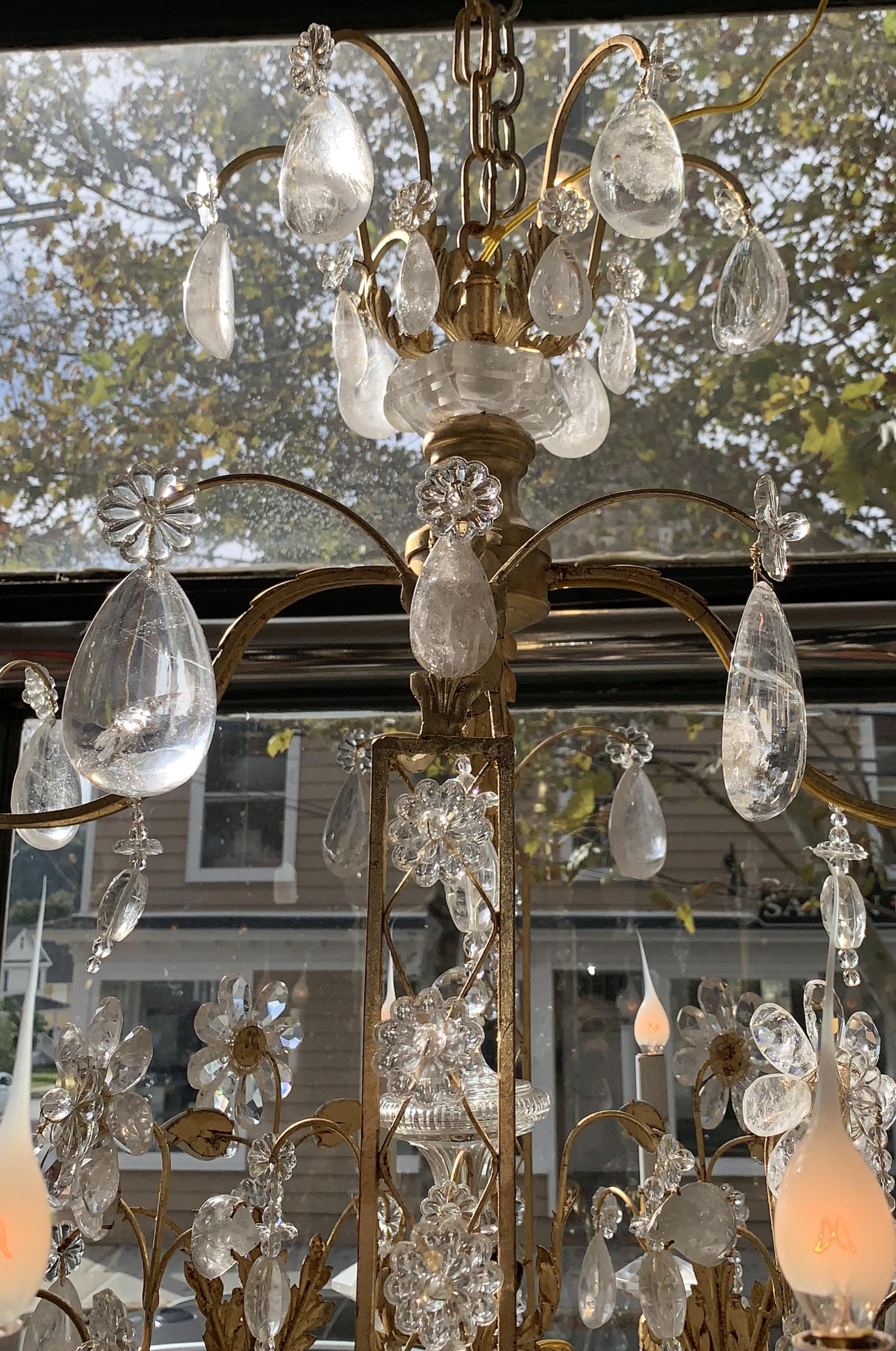 French Louis XVI Baguès Rock Crystal Eight-Light Square Midcentury Chandelier In Good Condition In Roslyn, NY