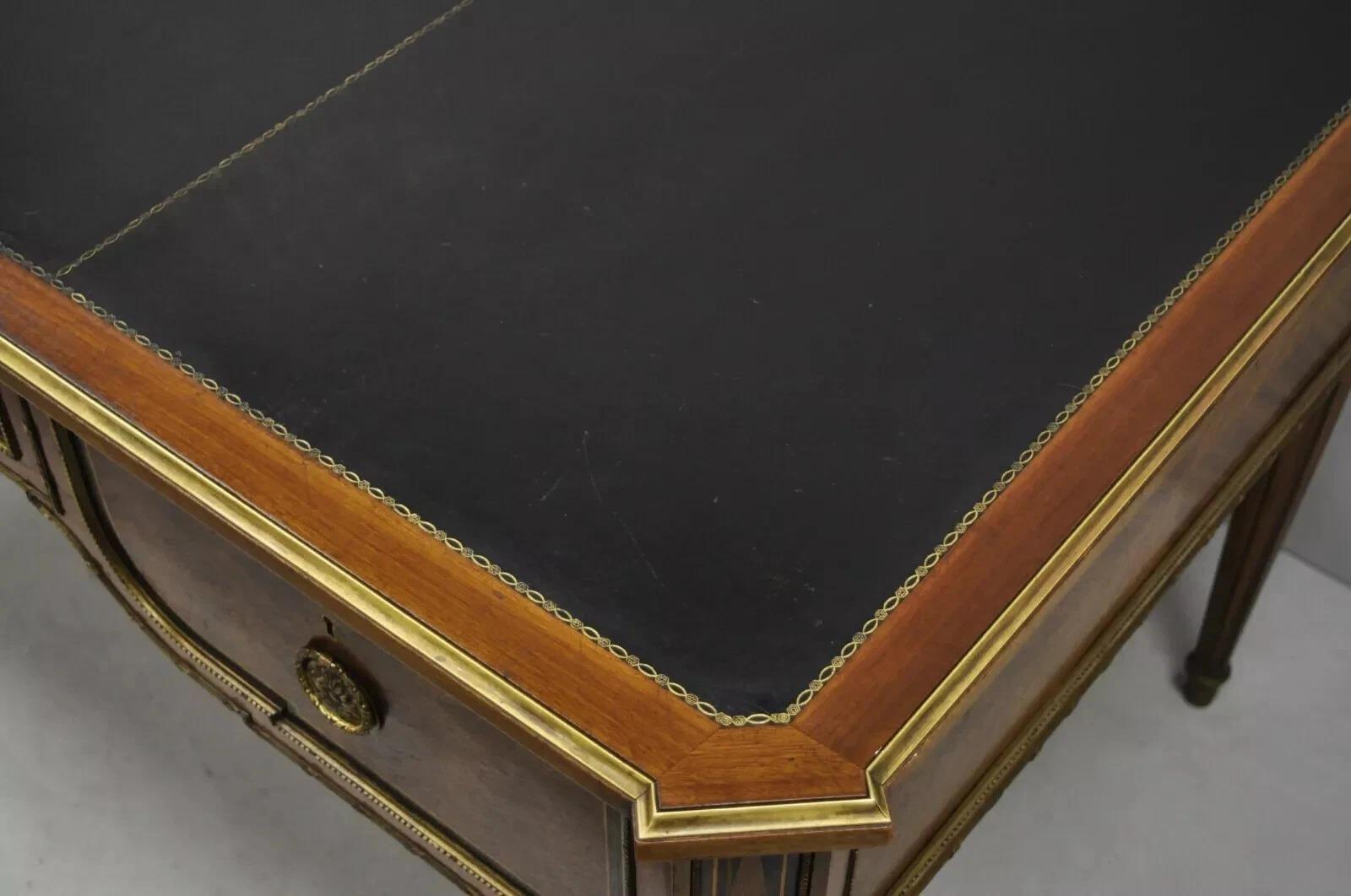 French Louis XVI Black Leather Top Bureau Plat Desk by Simón Loscertales Bona in vendita 4