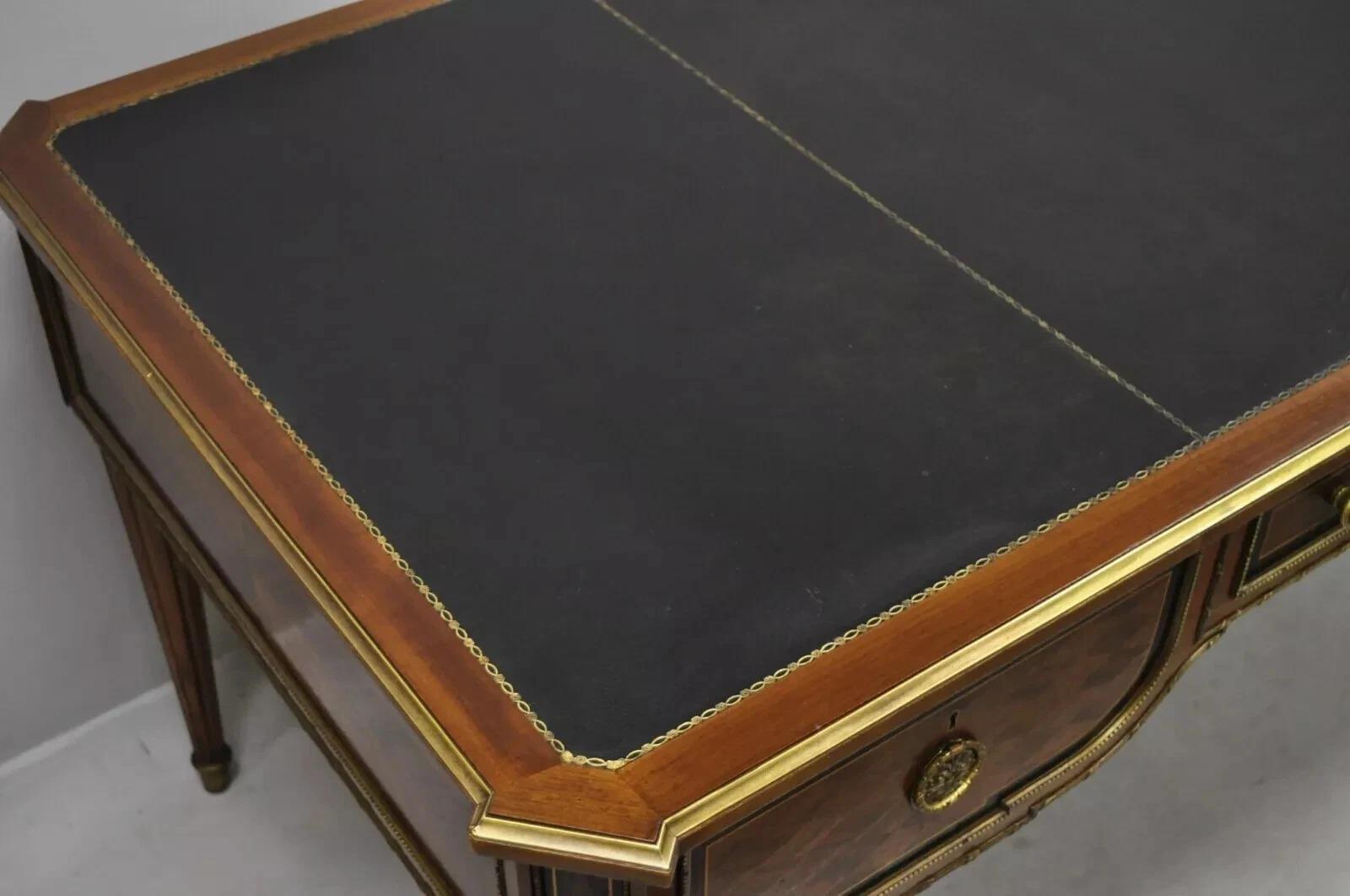 Bronzo French Louis XVI Black Leather Top Bureau Plat Desk by Simón Loscertales Bona in vendita