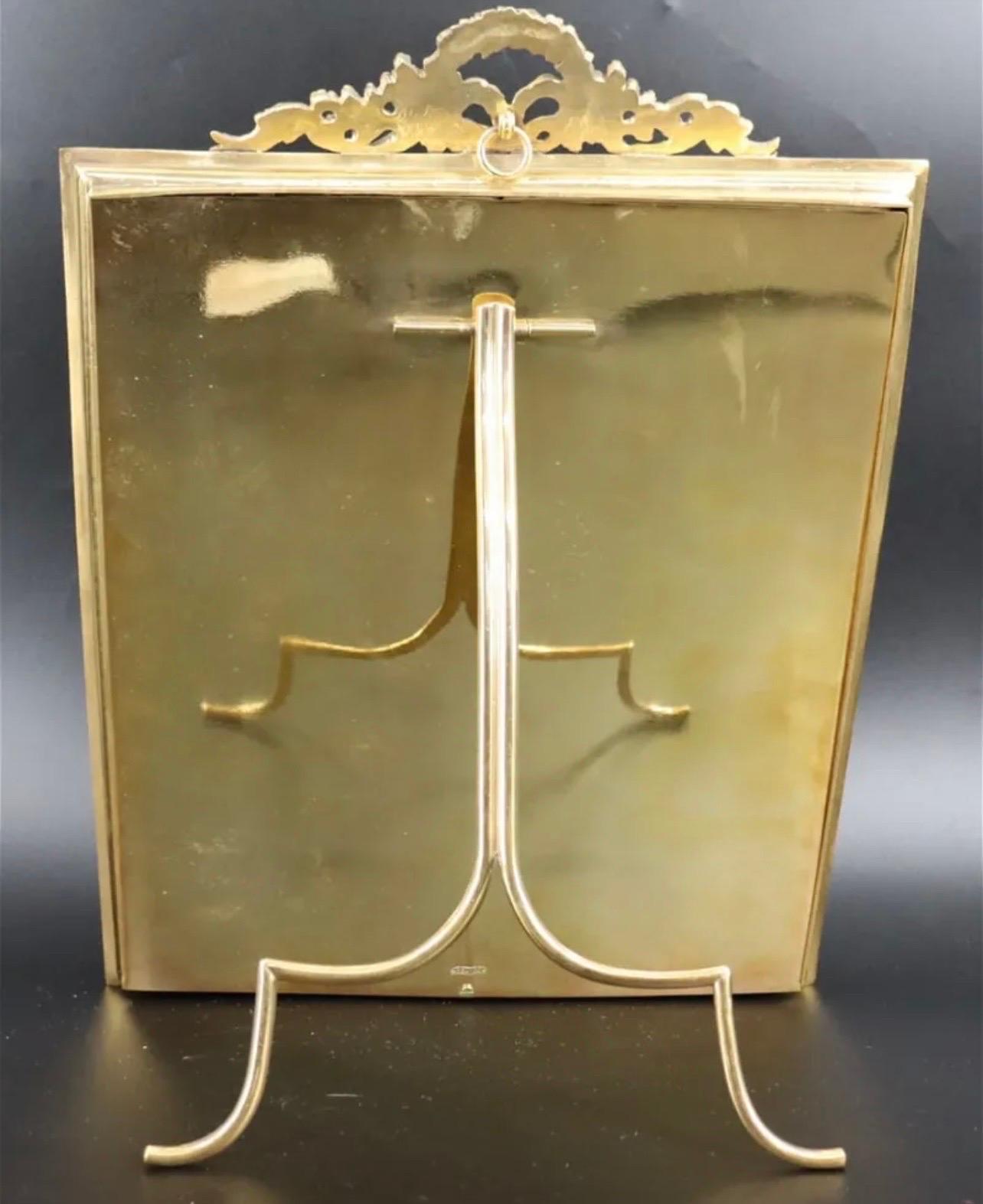 Französischer Louis XVI Bronze lila Guilloche emaillierter Bilderrahmen mit Kranzband, Französisch Louis XVI (Belle Époque) im Angebot