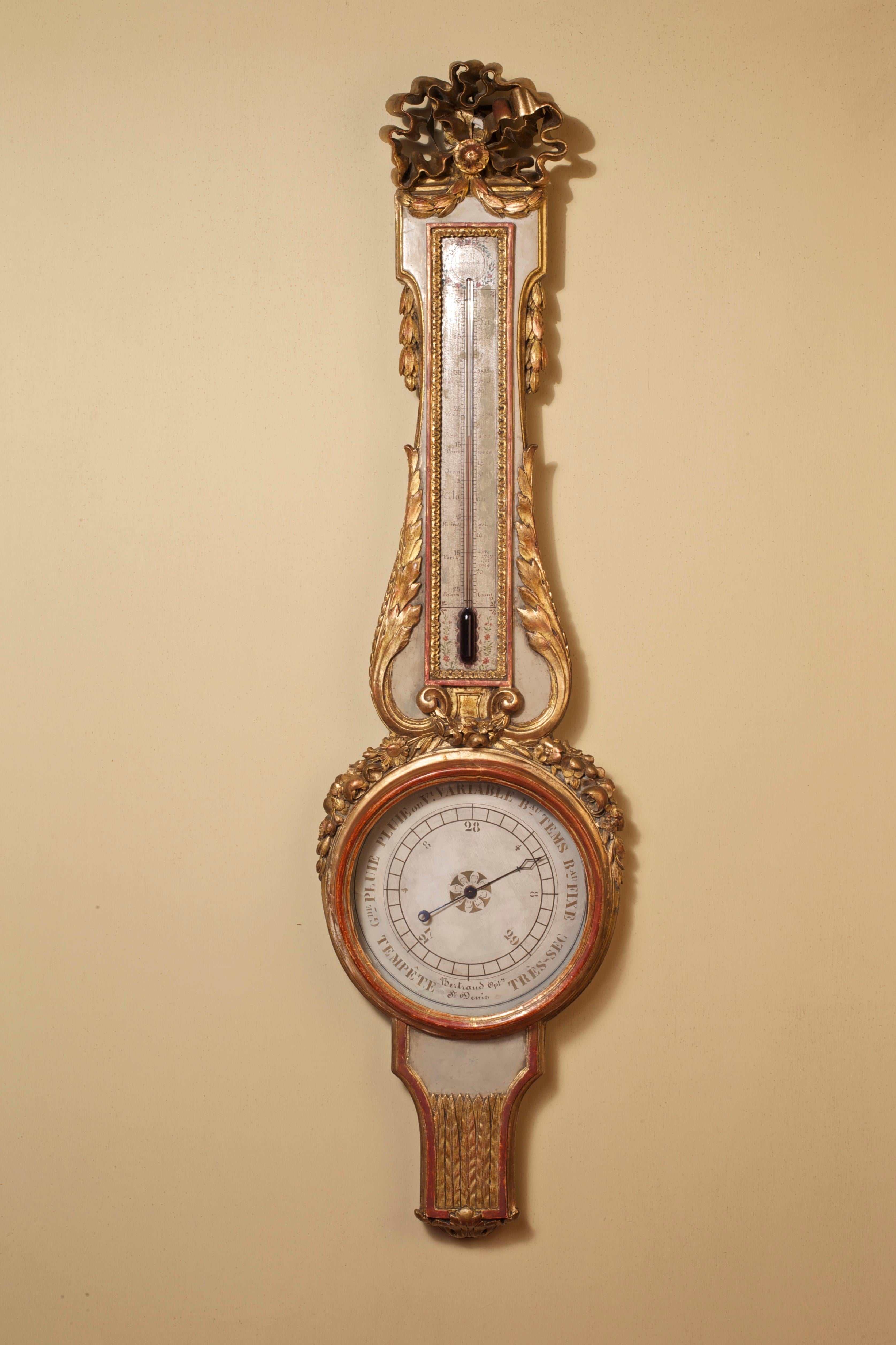 French Louis XVI Carved Giltwood Mercury Barometer In Good Condition For Sale In Norwich, GB