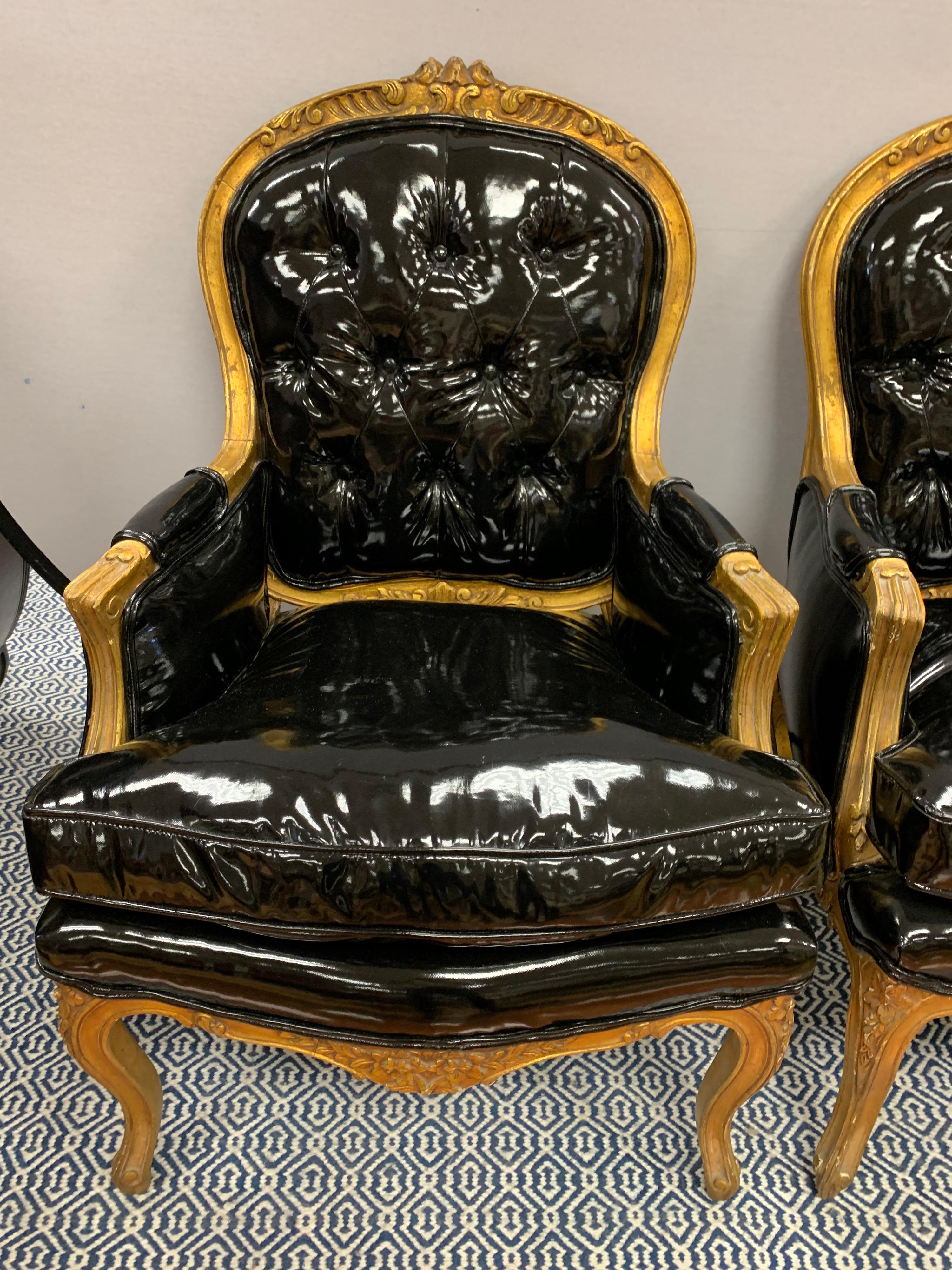 French Louis XVI Carved Giltwood Fauteuils Bergeres Chairs In Good Condition In West Hartford, CT