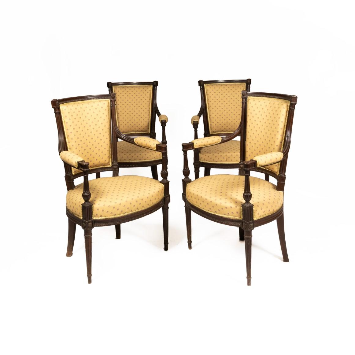 French Louis XVI Carved Living Room Set, 19th Century For Sale 11