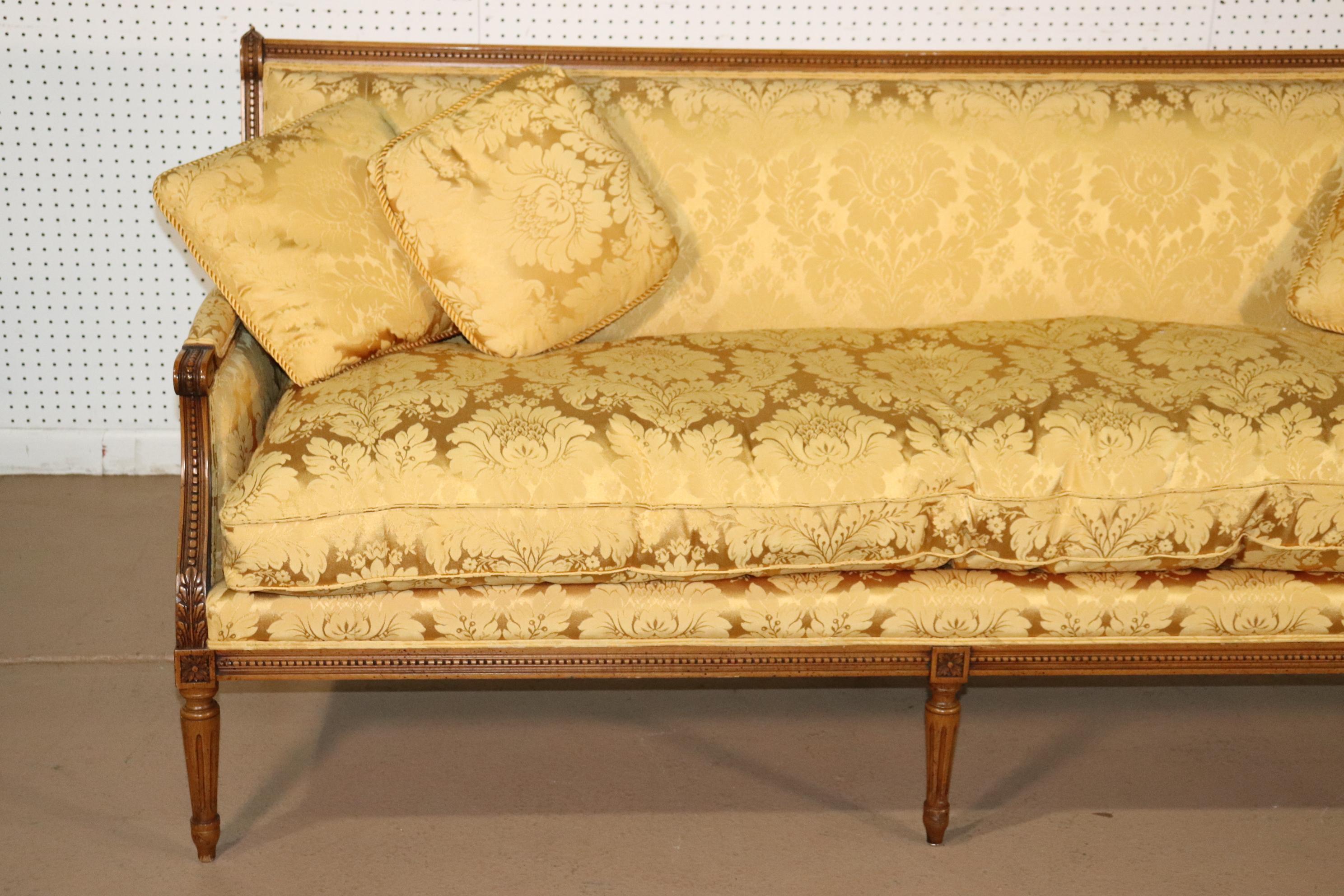 French Louis XVI Carved Walnut Yellow Damask Settee Canape, Circa 1960 3