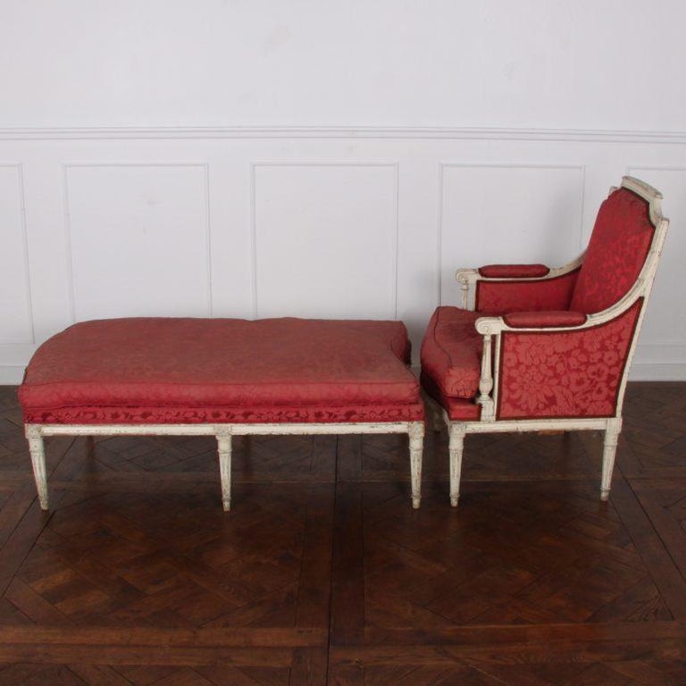 Hand-Carved French Louis XVI Chaise Longue For Sale