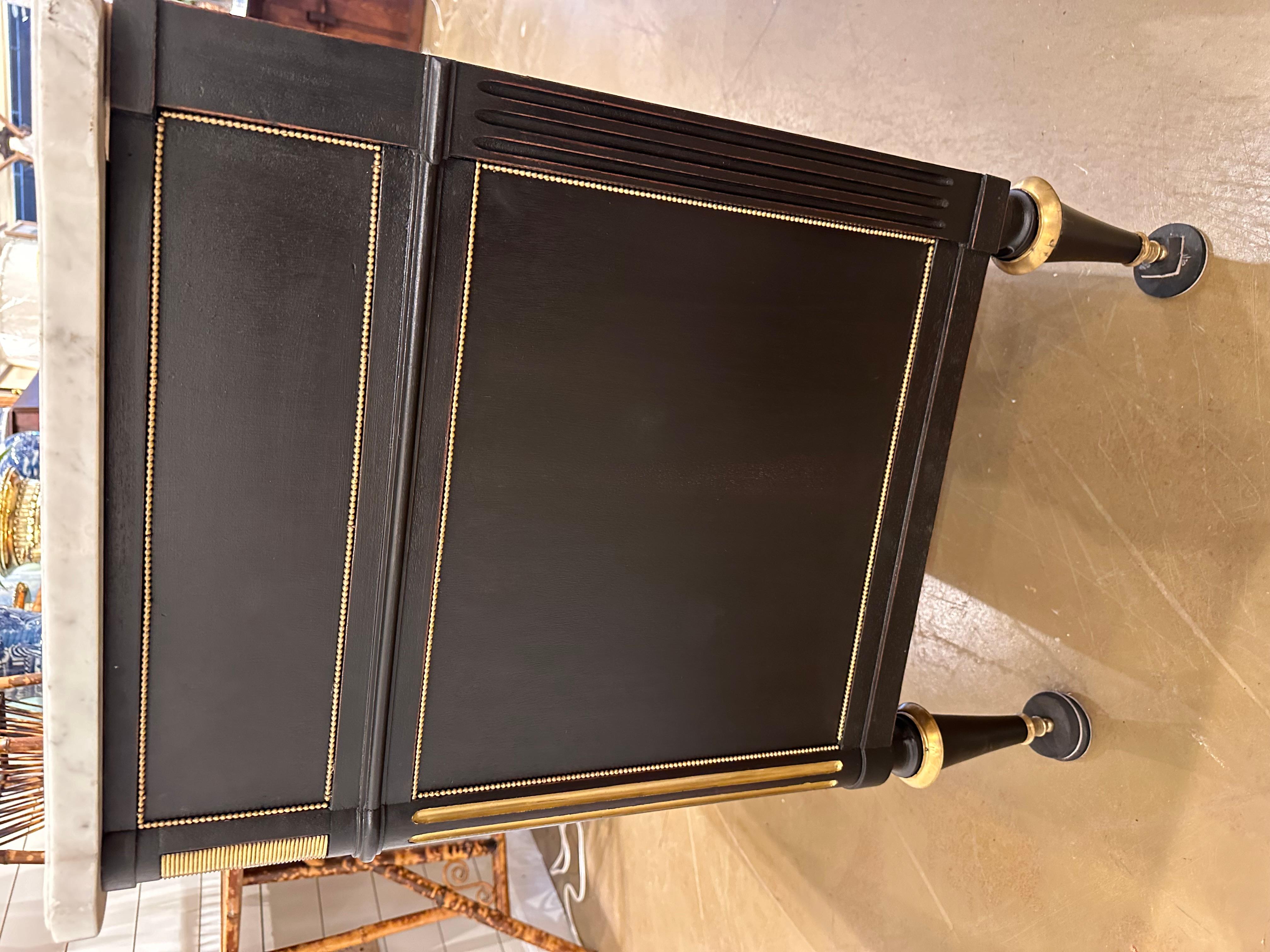 Französische Louis XVI.-Kommode im Angebot 4