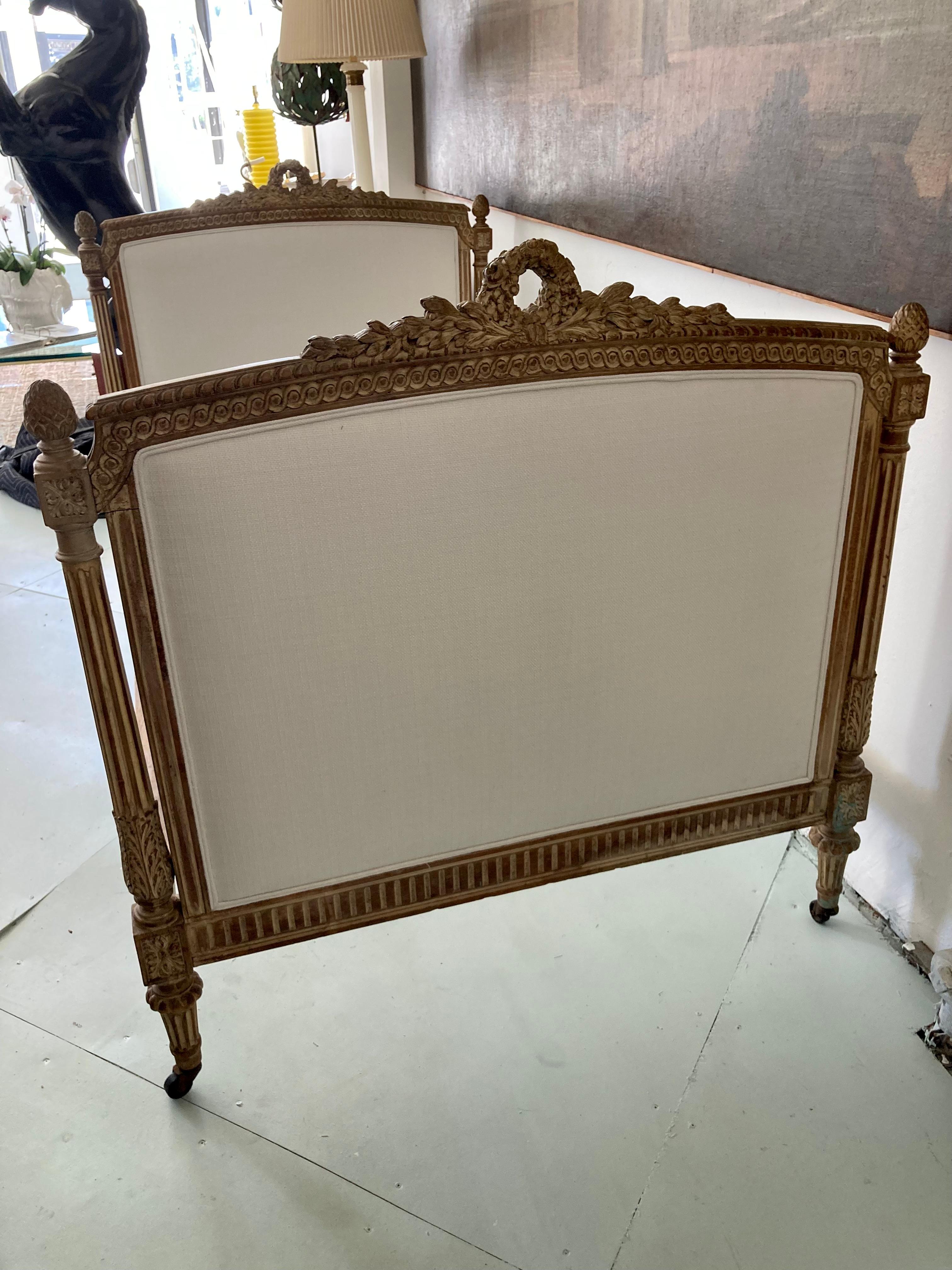 French Louis XVI Daybed For Sale 4