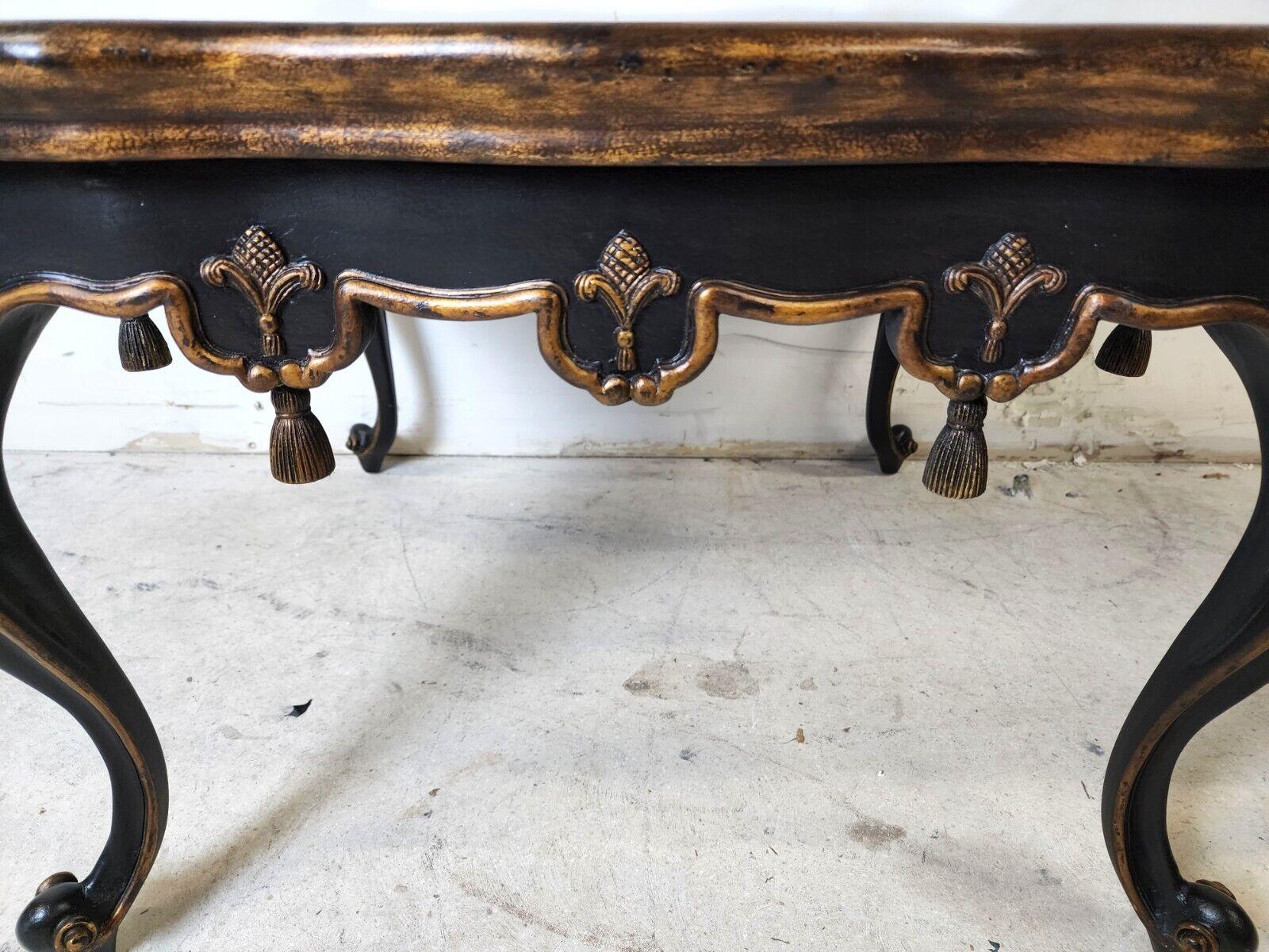 Table basse française Louis XVI églomisée avec plateau en miroir par John Richard Bon état - En vente à Lake Worth, FL