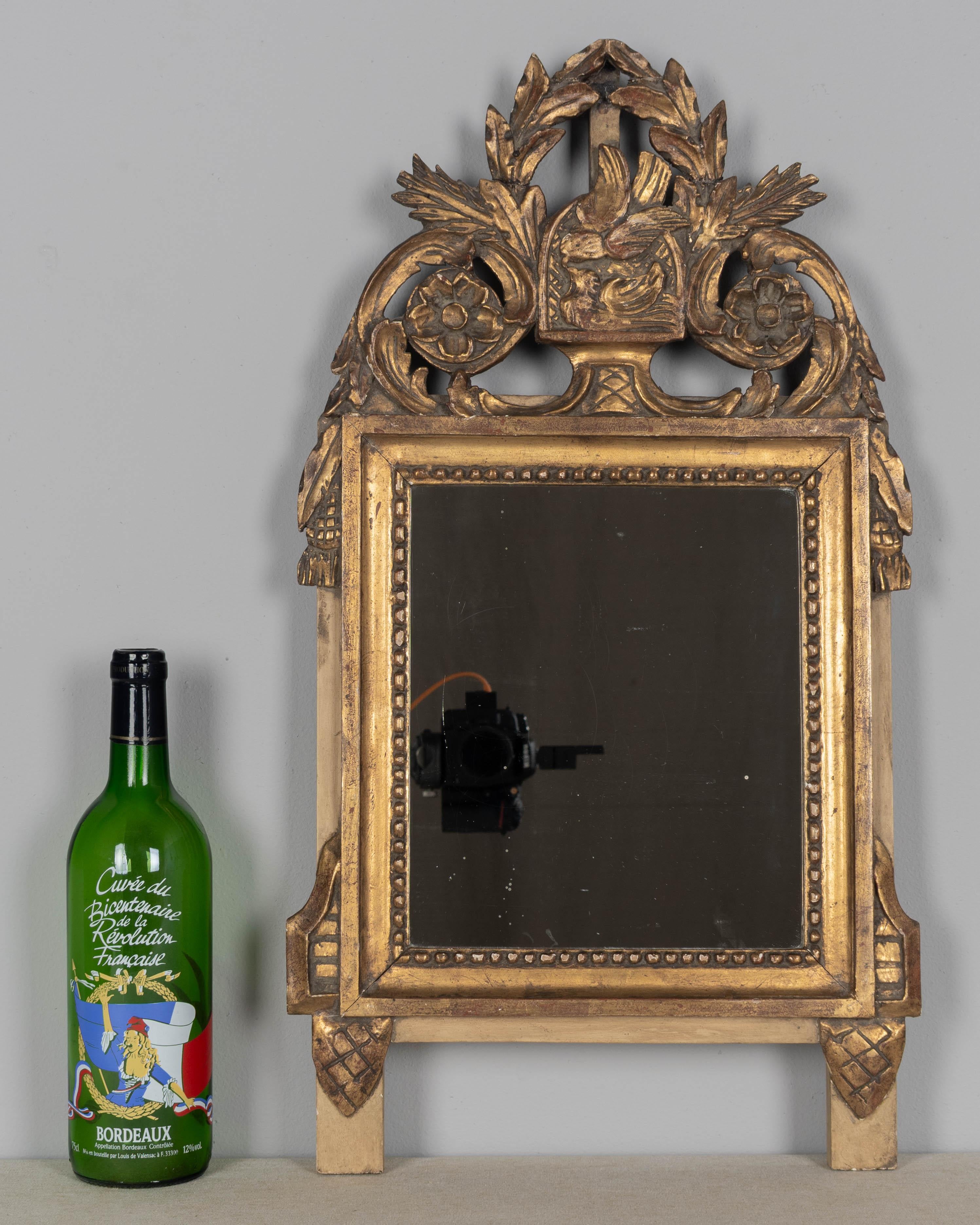 Miroir de mariage en bois doré de style Louis XVI en vente 4