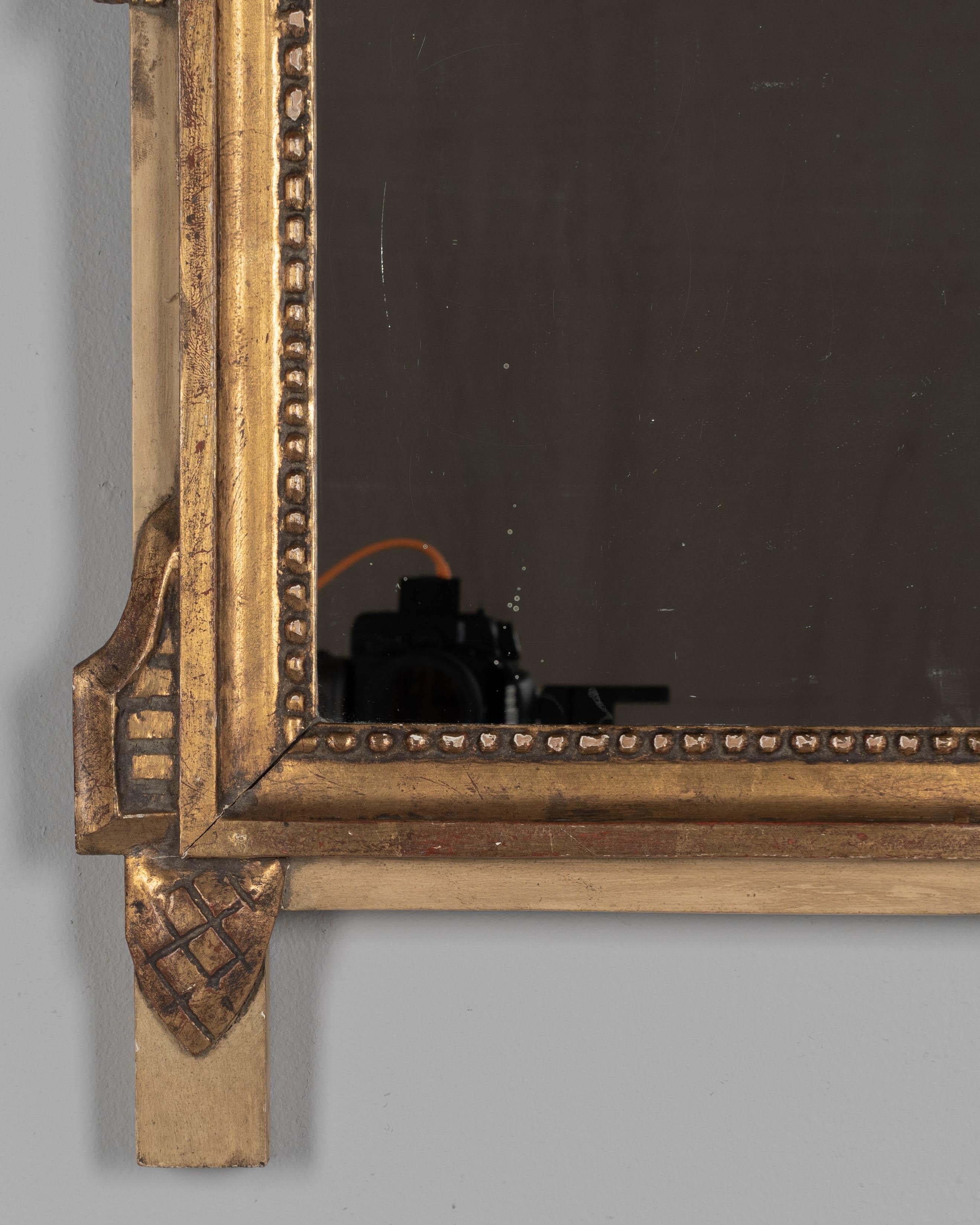 Miroir de mariage en bois doré de style Louis XVI en vente 1