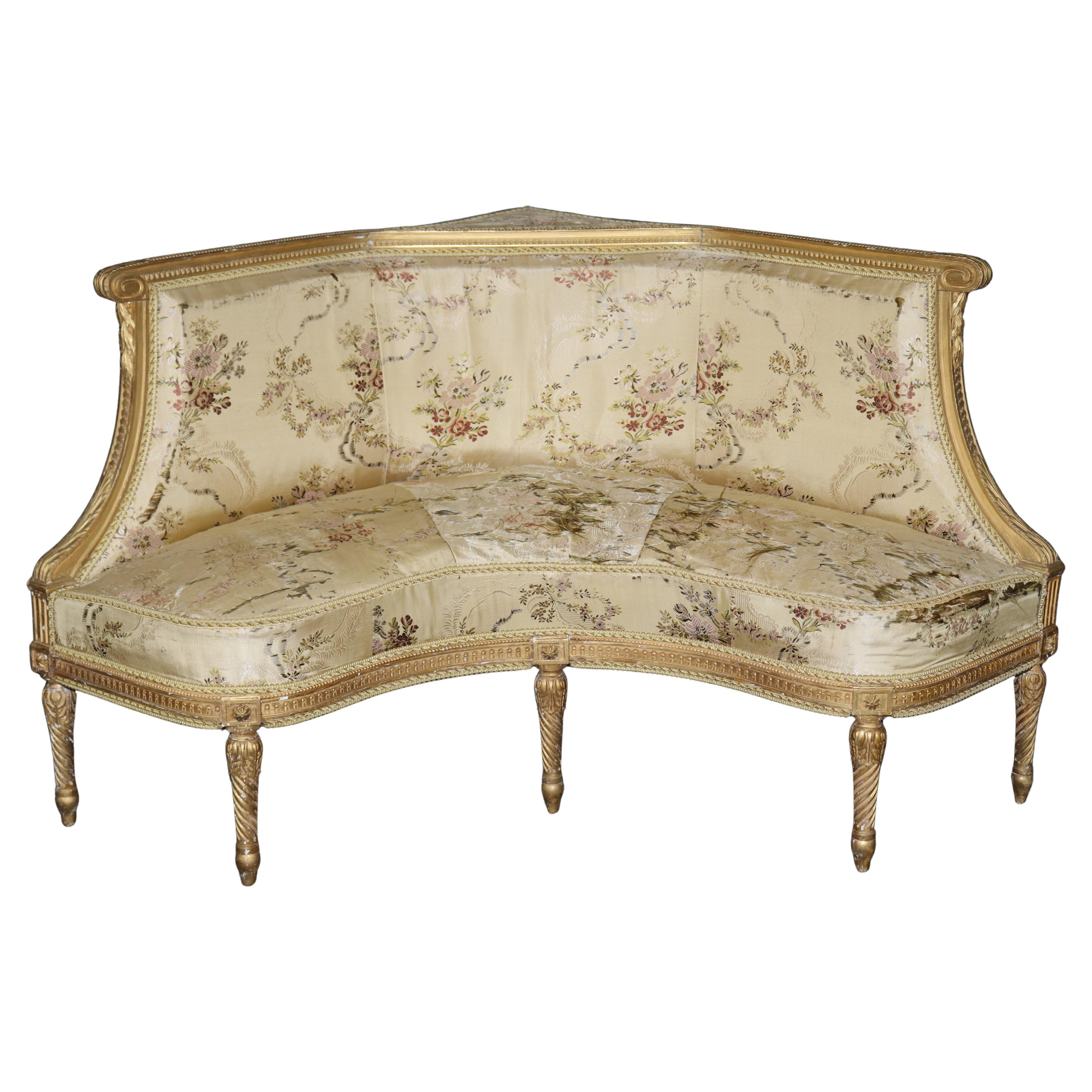 What’s the difference between a settee and a loveseat?