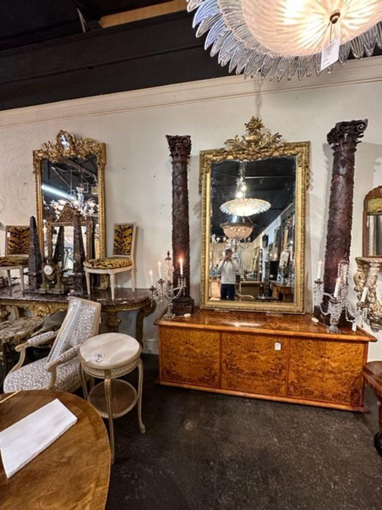 Miroir français Louis XVI en bois doré en vente 5