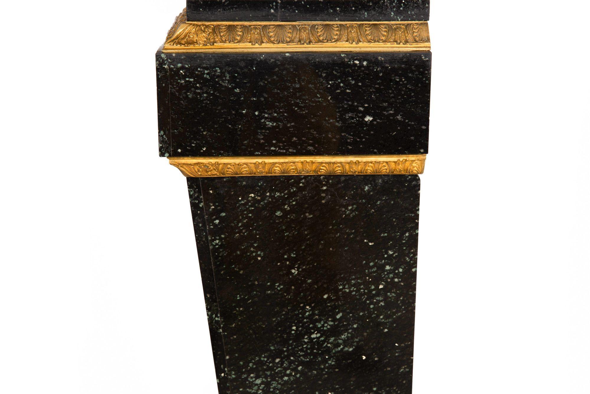 Französischer Louis XVI Grüner Marmor Bronze Pedestal Säule ca. 1880s im Angebot 7