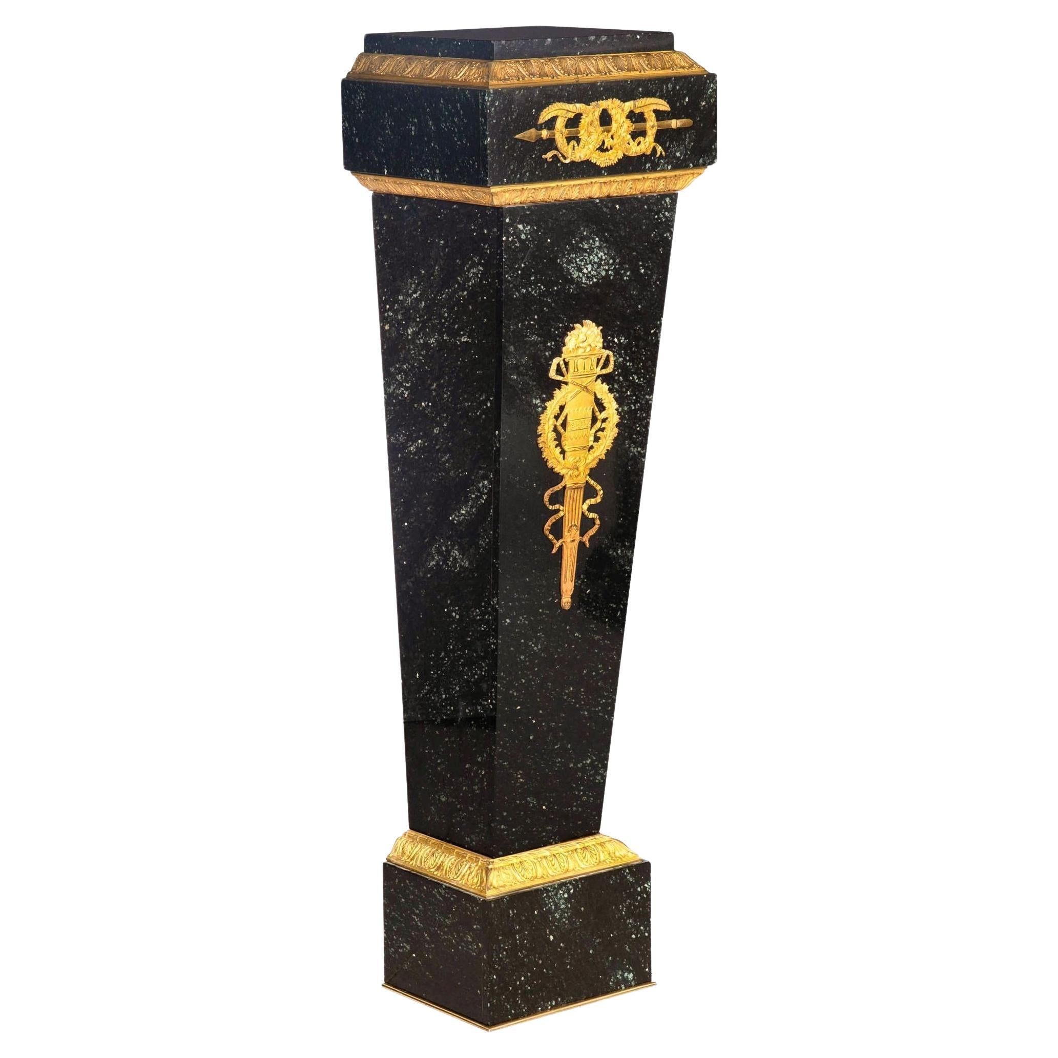 Französischer Louis XVI Grüner Marmor Bronze Pedestal Säule ca. 1880s