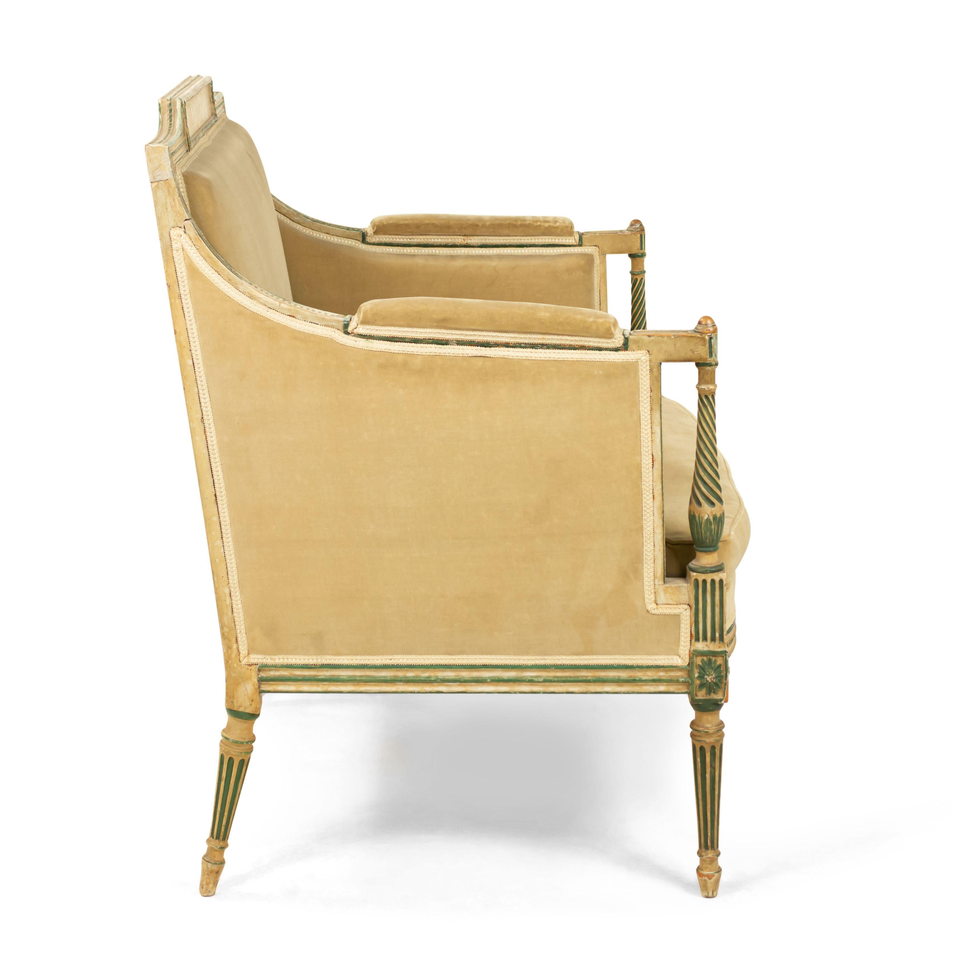 French Louis XVI Bergère Armchair In Good Condition In New York, NY
