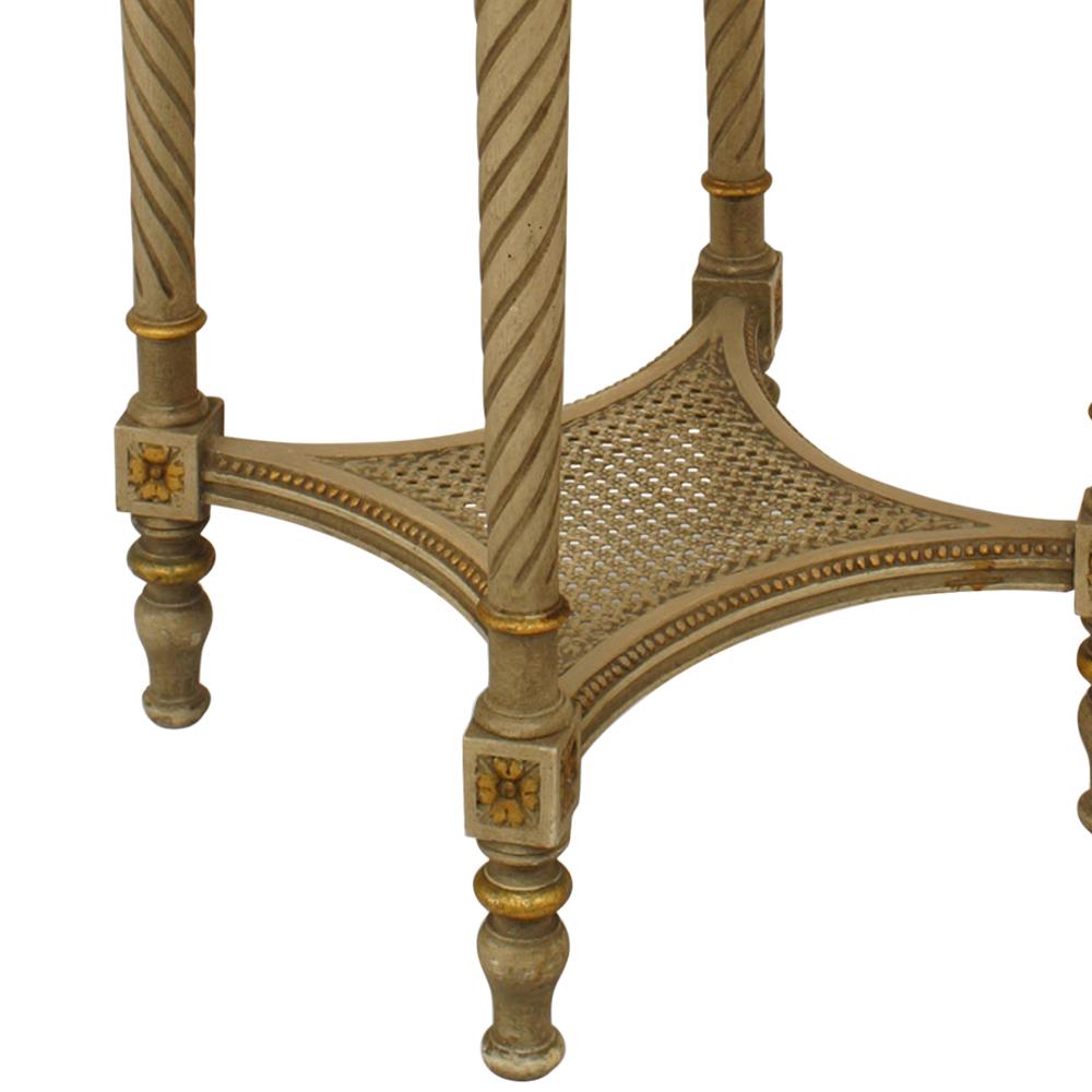 Français Table d'extrémité Louis XVI en marbre peint en gris en vente