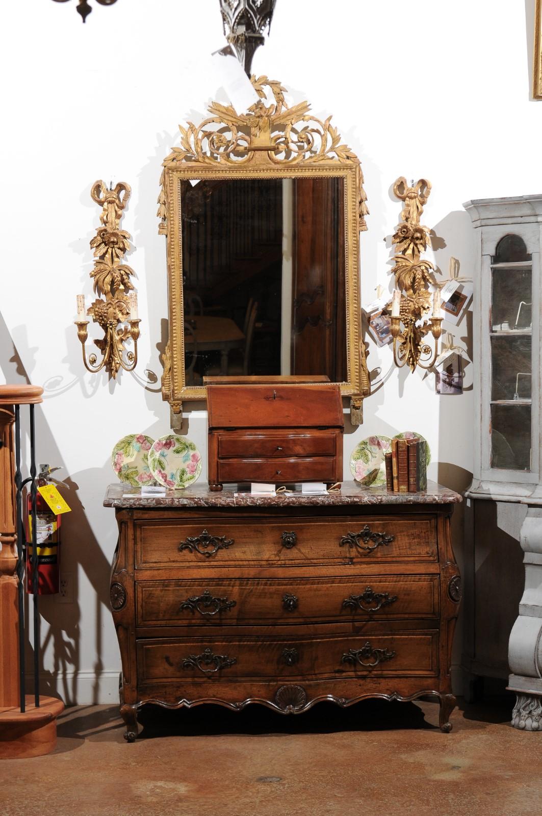 French Louis XVI Late 18th Century Giltwood Wedding Mirror with Kissing Doves In Good Condition In Atlanta, GA