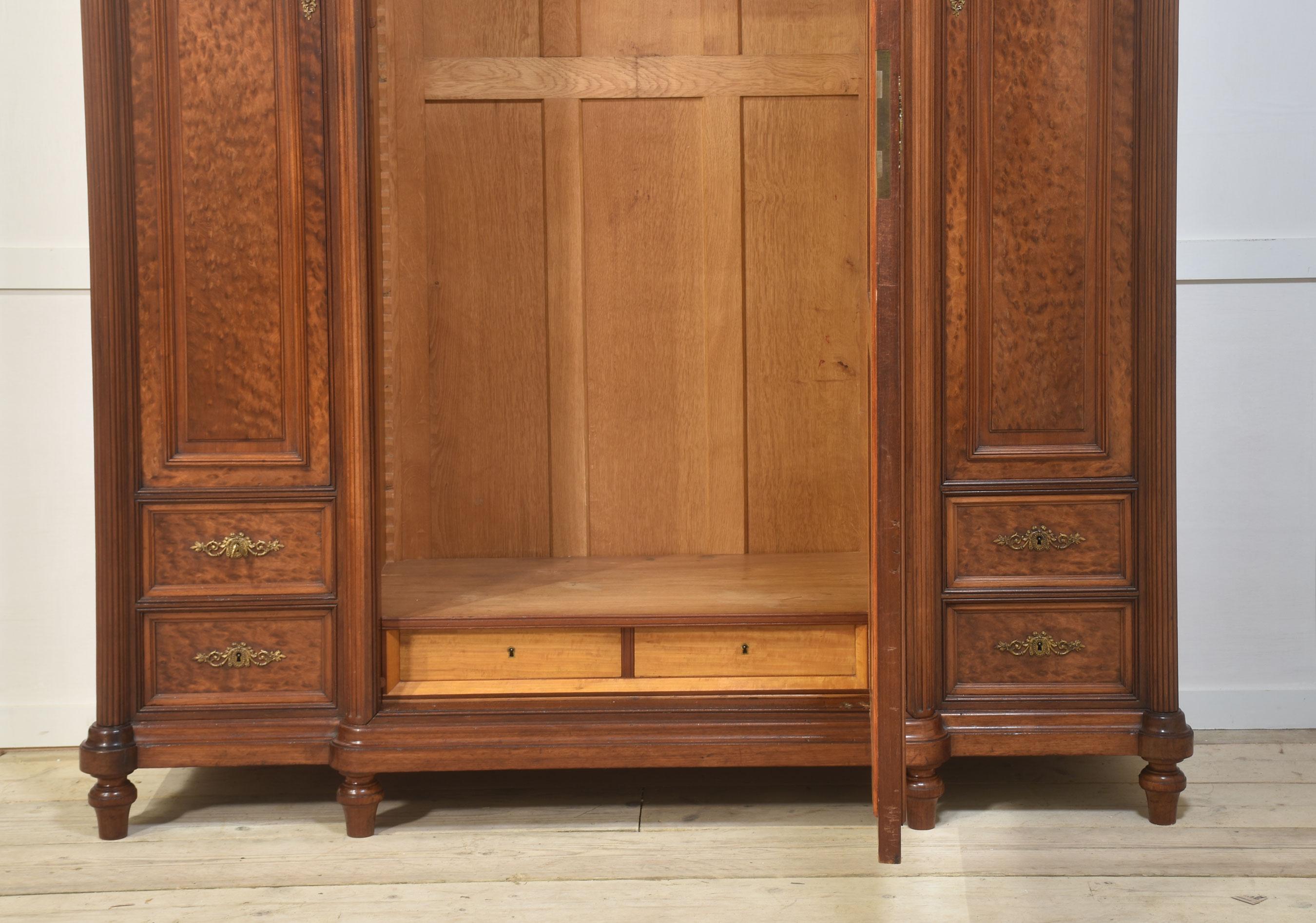 French Louis XVI Mahogany Armoire For Sale 2