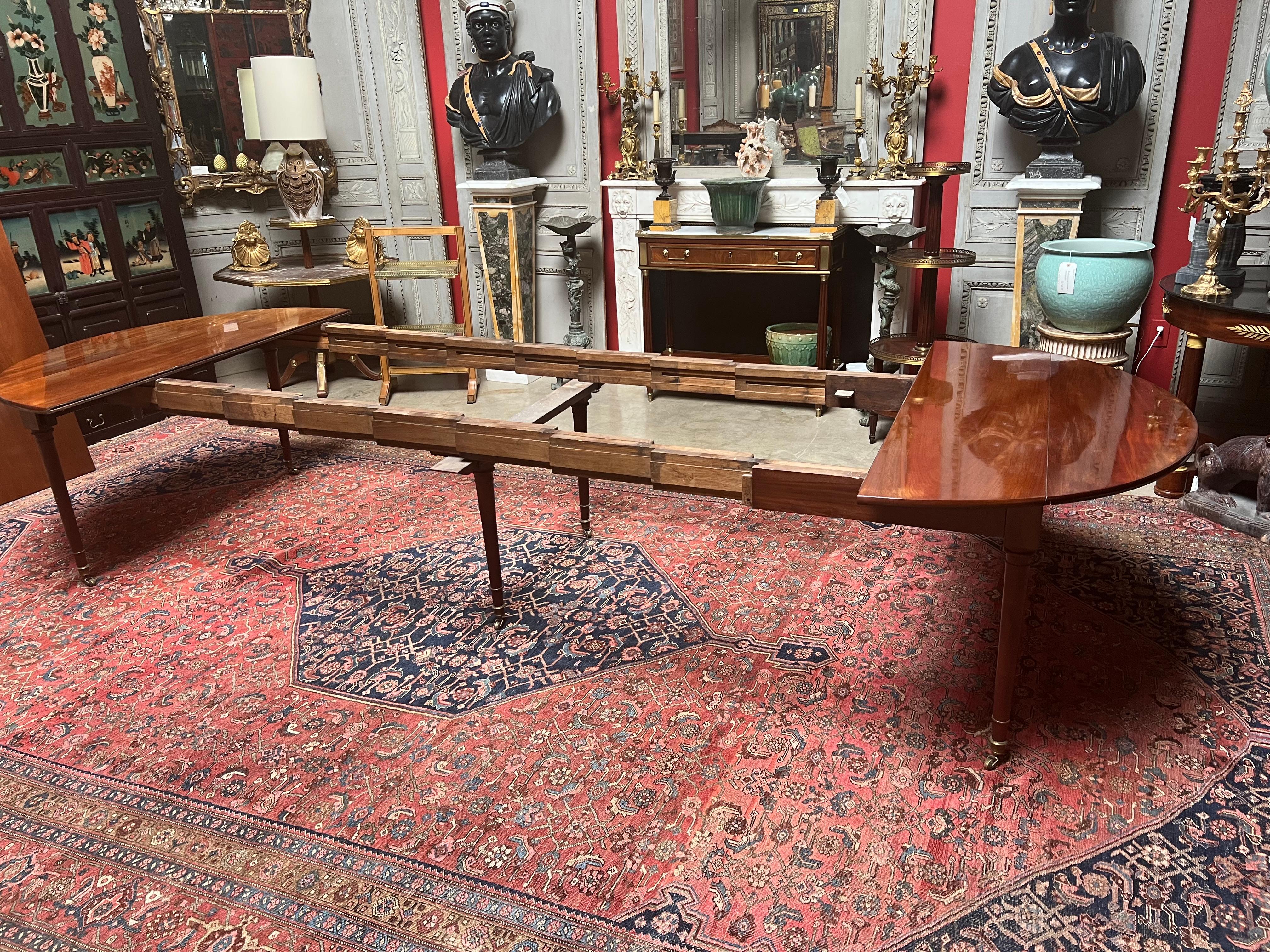 French Louis XVI Mahogany Extention Dining Table 6