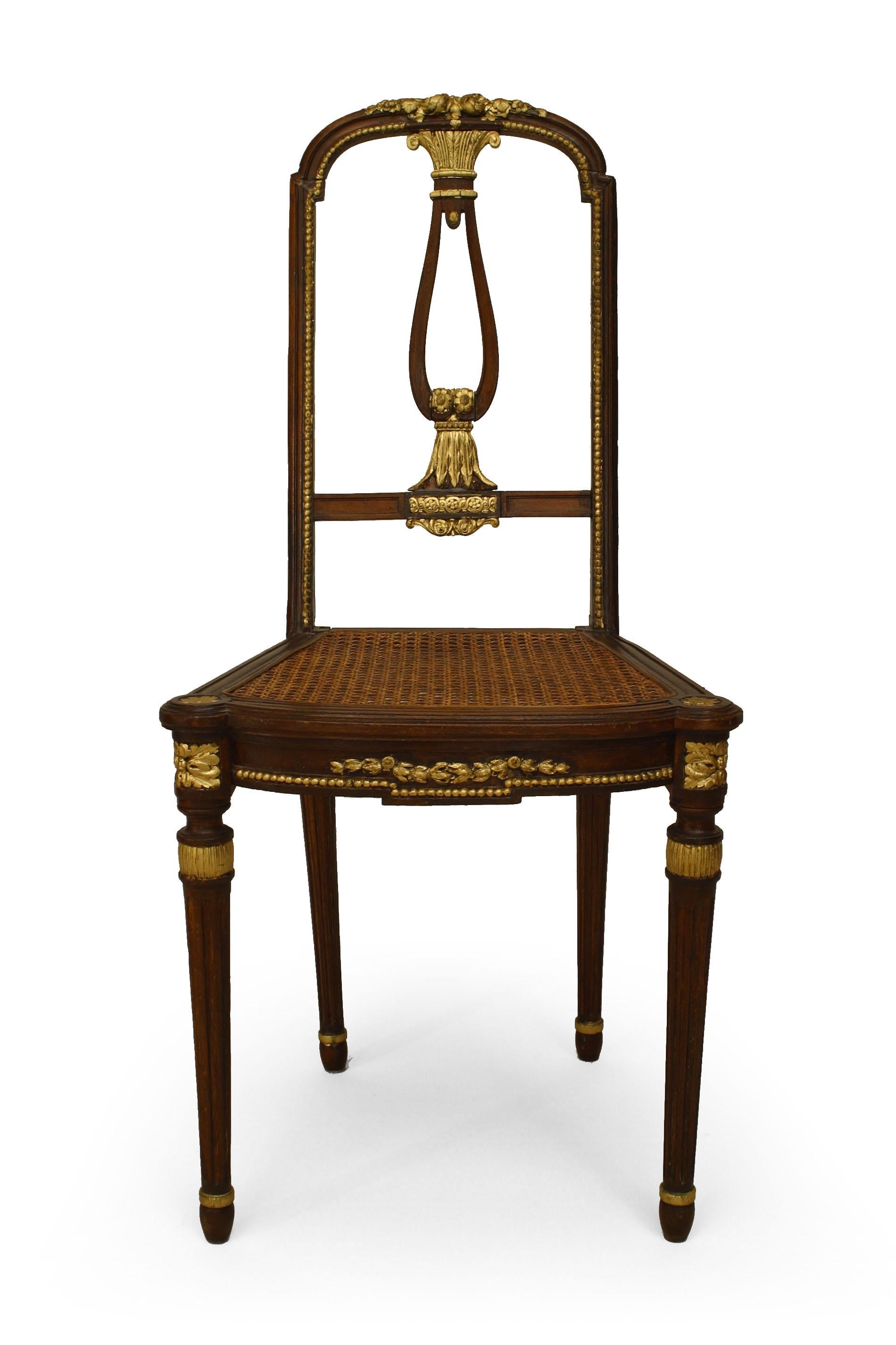 Européen Chaises d'appoint françaises Louis XVI en acajou en vente