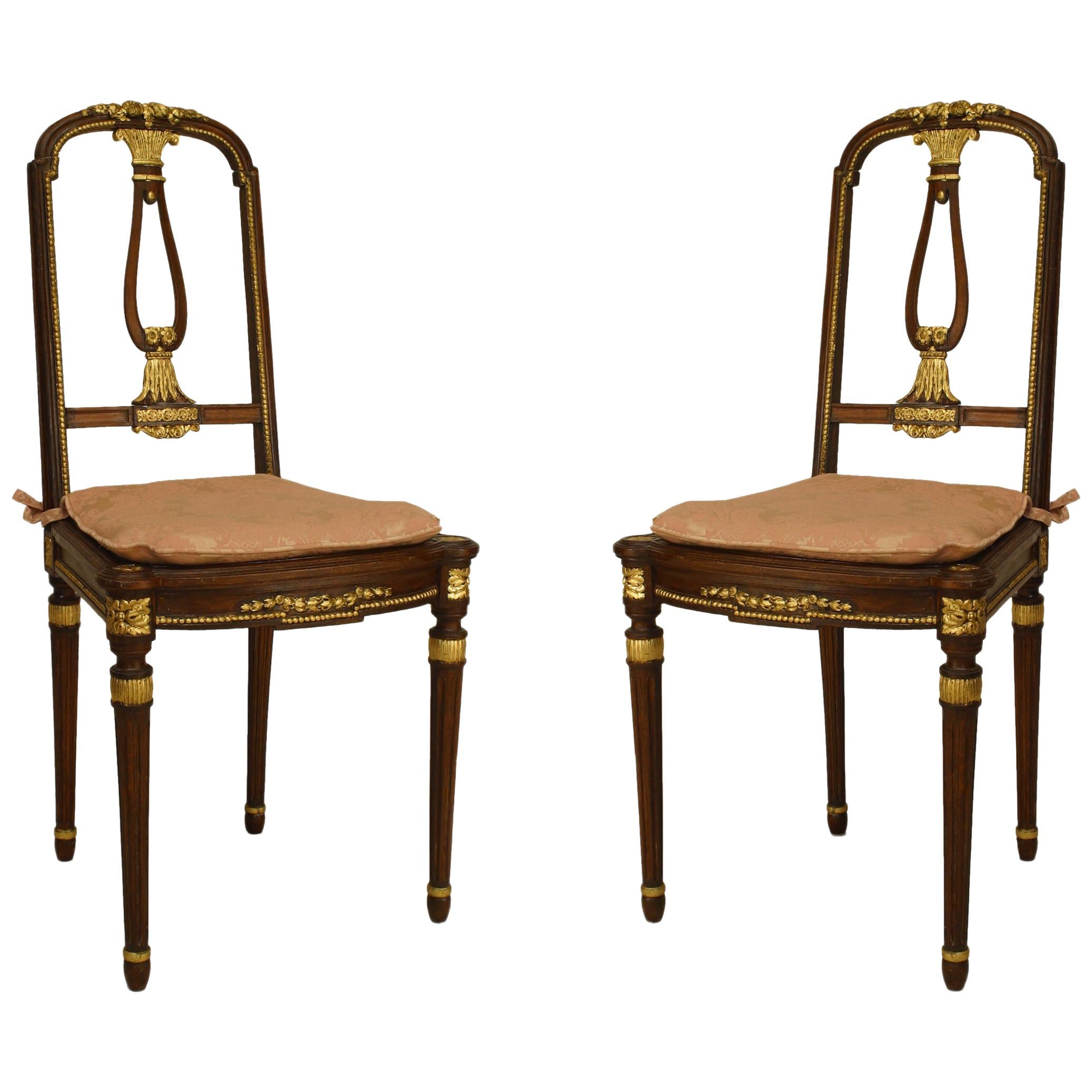 Französische Louis XVI Mahagoni Beistellstühle im Angebot